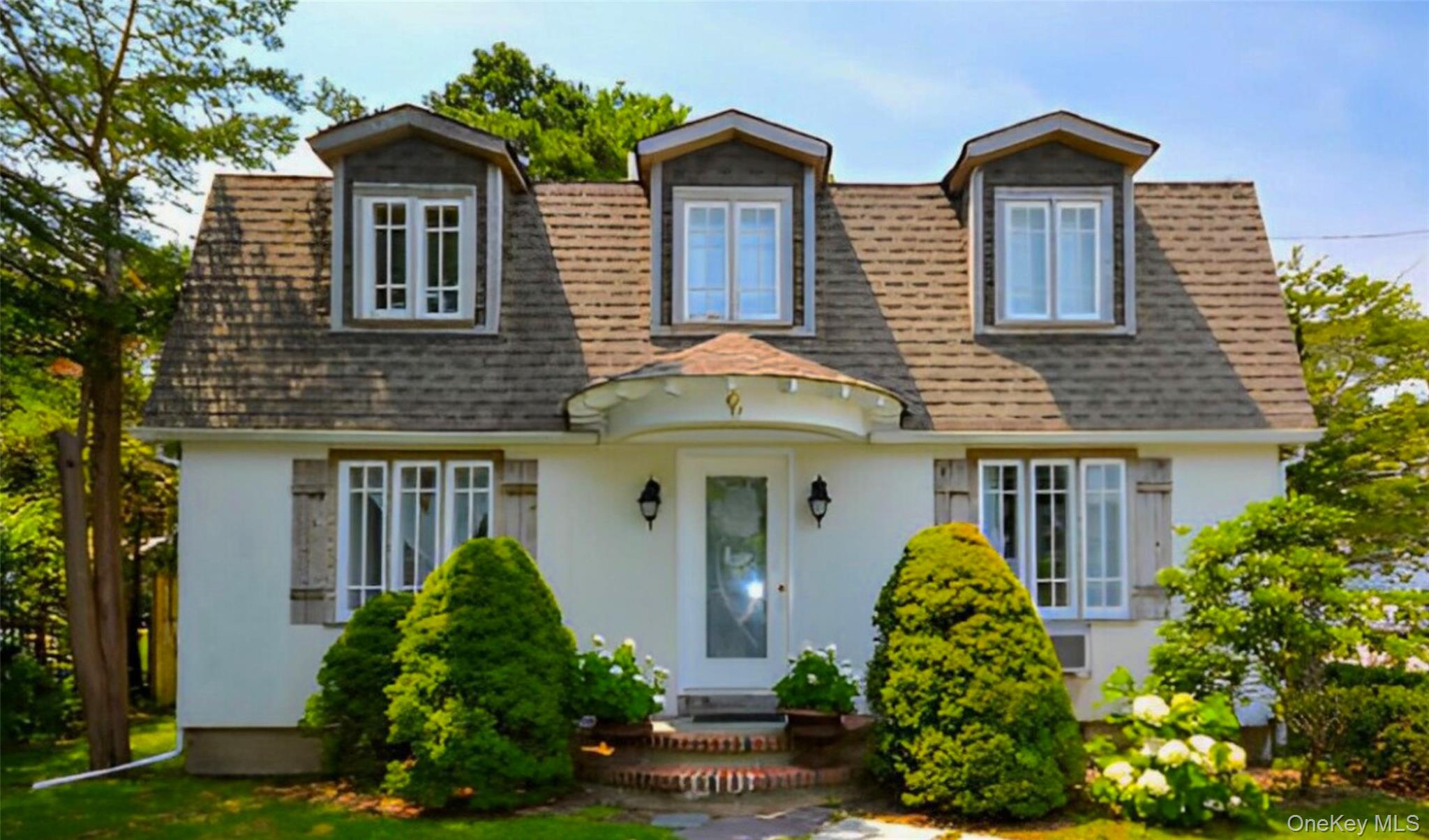 #6 photo, 183 Montauk Highway, Westhampton Beach , NY 11978