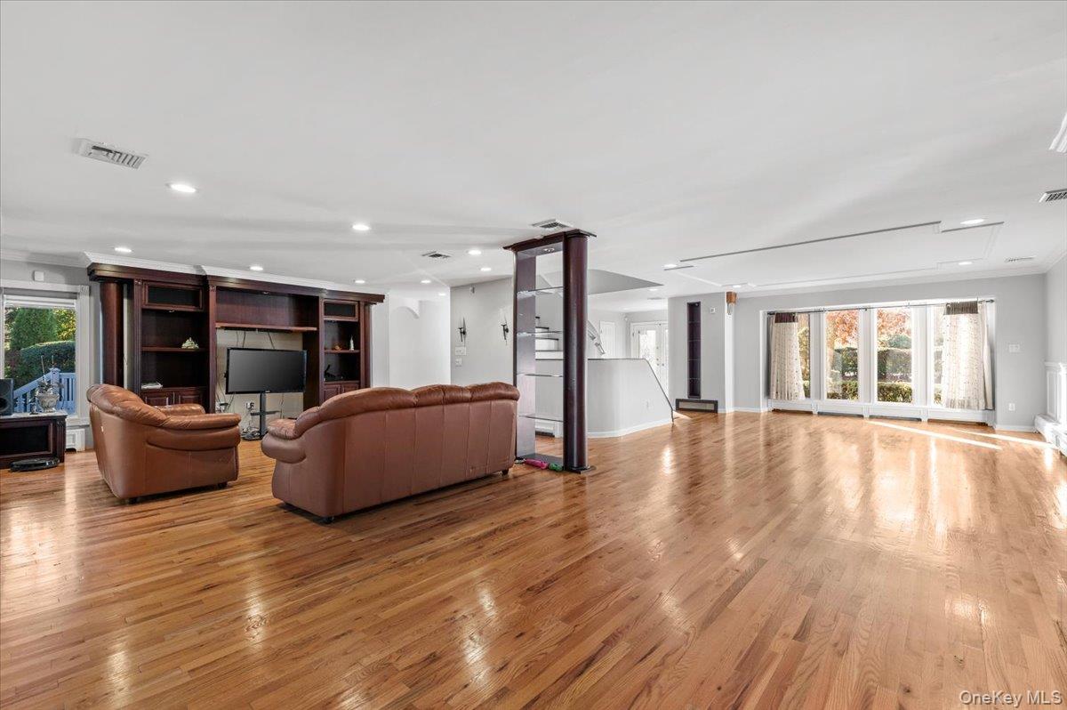 #17 photo, 10 Faulkner Lane, सफ़ोक काउंटी Dix Hills , NY 11746