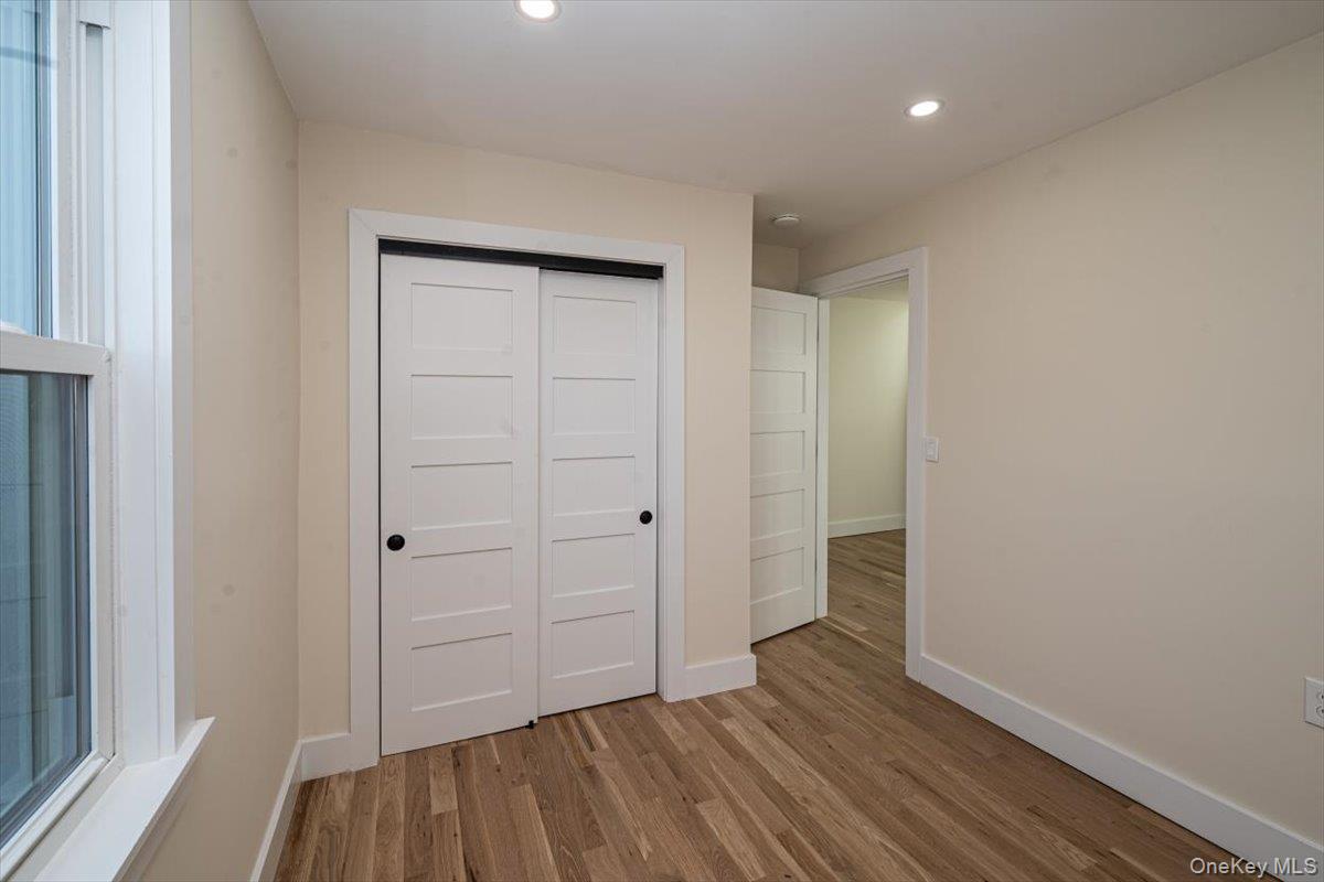 #19 photo, 55 Alhambra Road, नासाउ काउंटी Massapequa , NY 11758