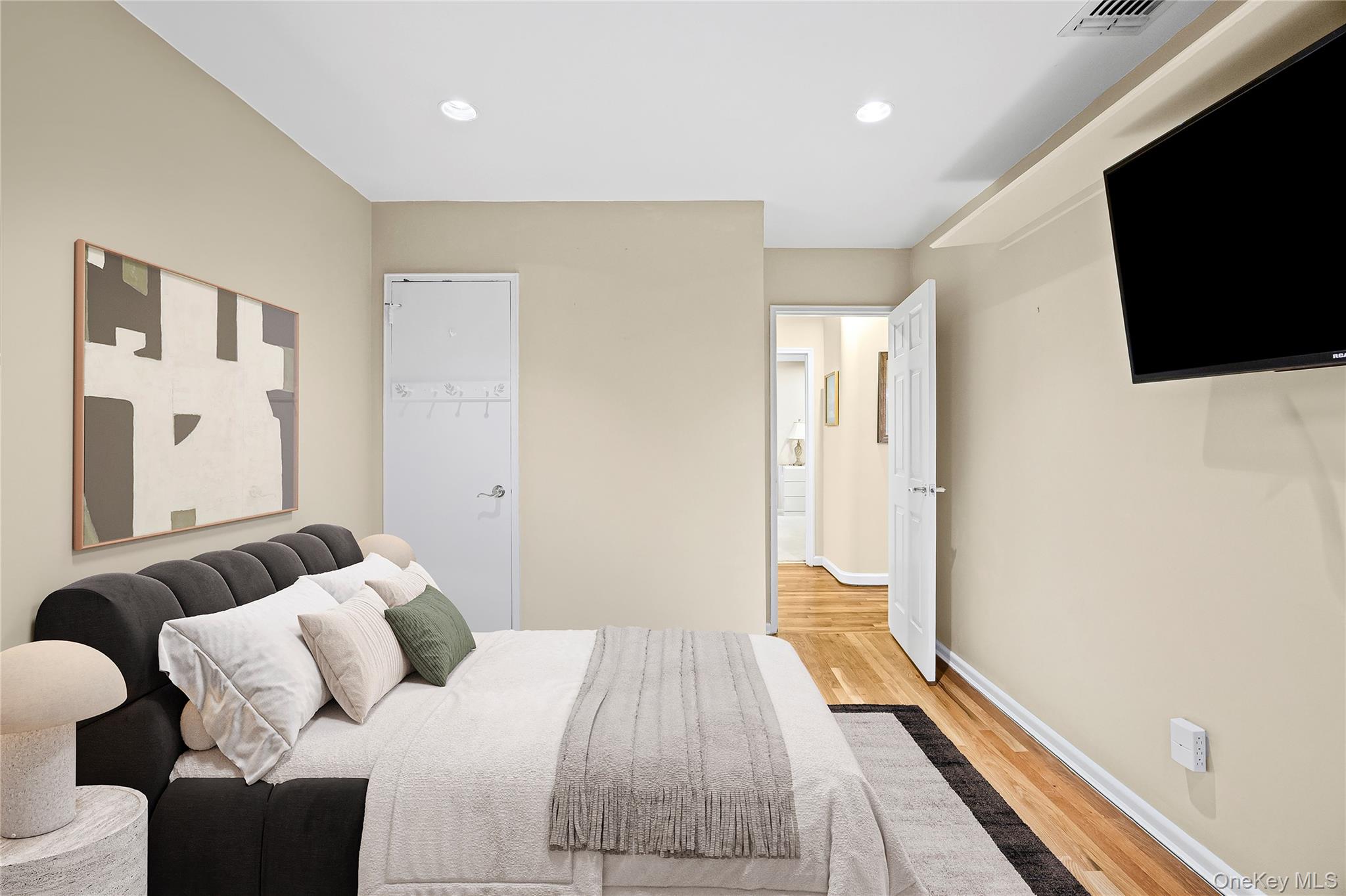 #14 photo, 1829 Bradley Court, North Bellmore , NY 11710