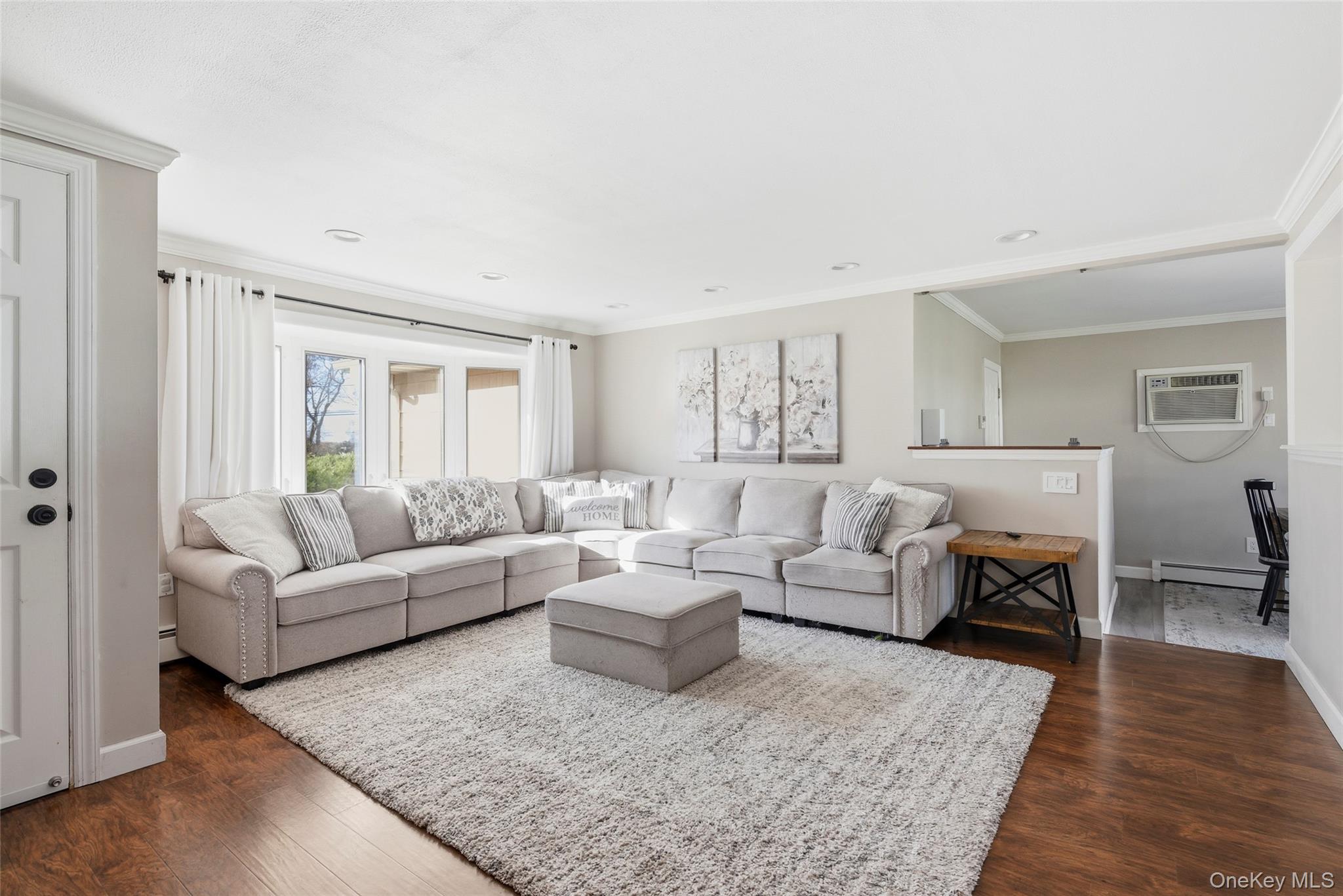 #5 photo, 33 Urban Drive, Selden , NY 11784