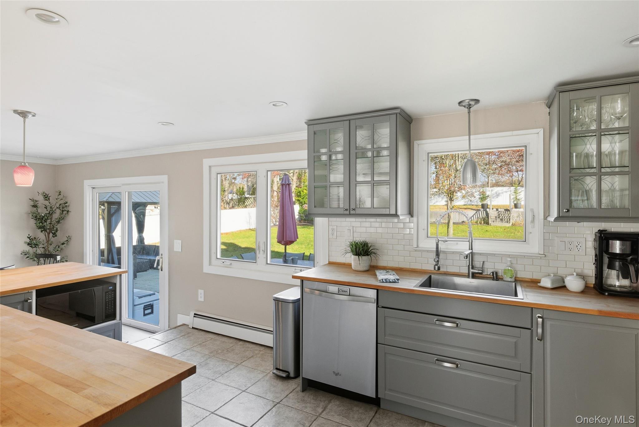 #7 photo, 33 Urban Drive, Selden , NY 11784