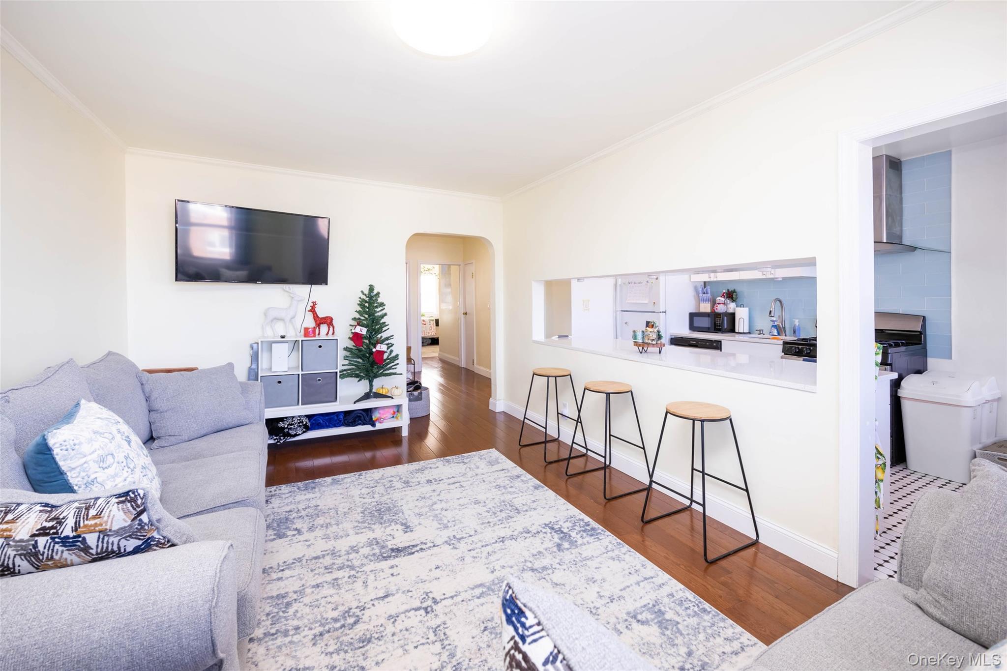 #16 photo, 8010 165th Street, Flushing , NY 11432