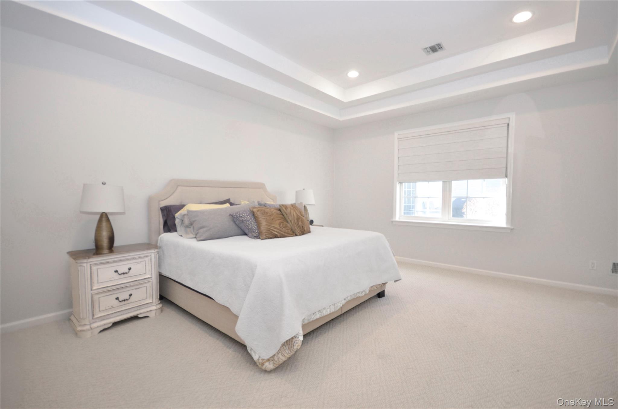 #14 photo, 736 Verona Drive, Melville , NY 11747