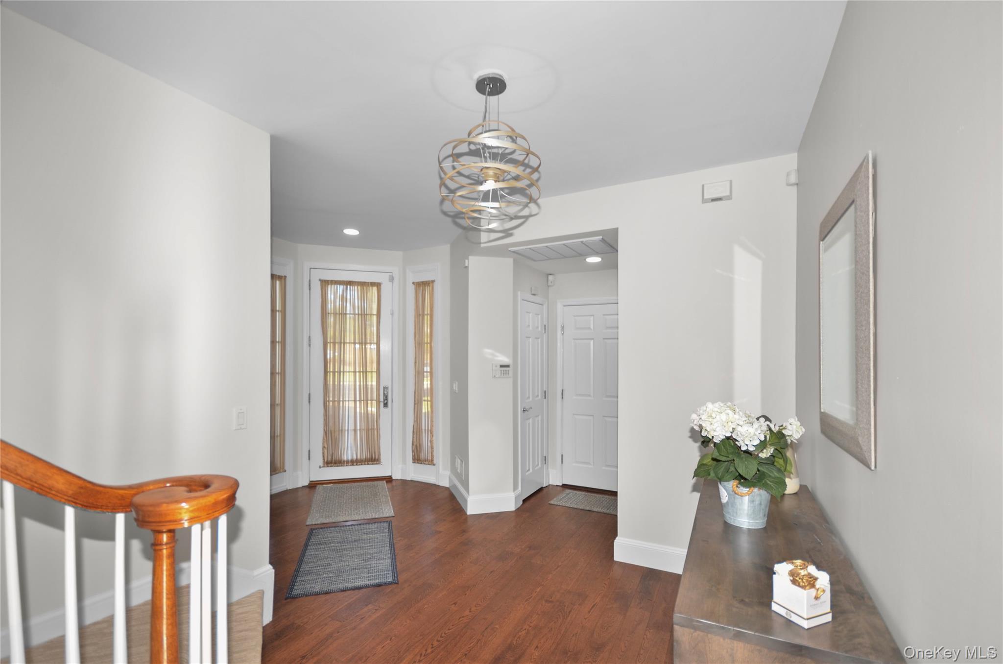 #18 photo, 736 Verona Drive, Melville , NY 11747