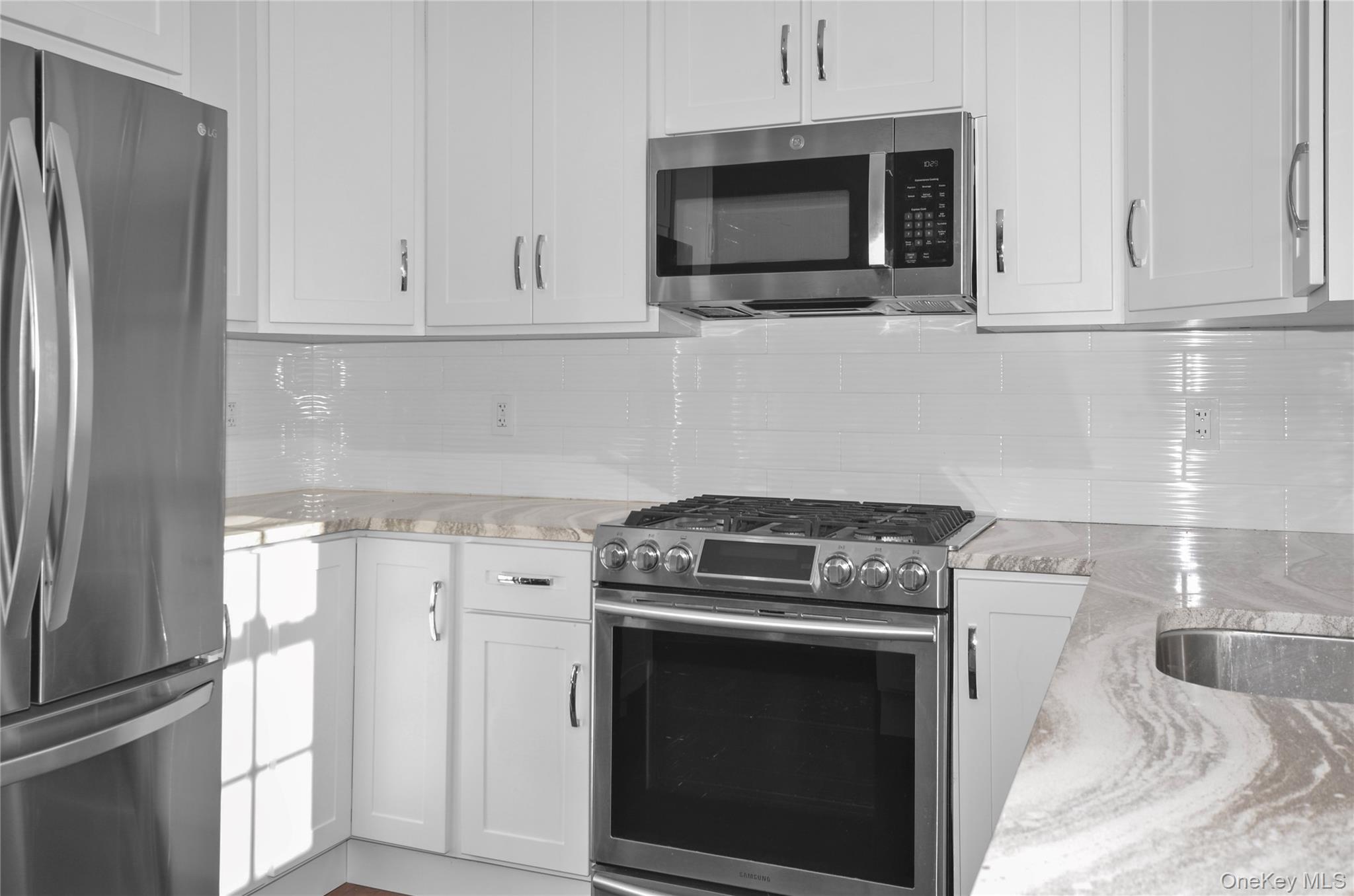 #7 photo, 736 Verona Drive, Melville , NY 11747