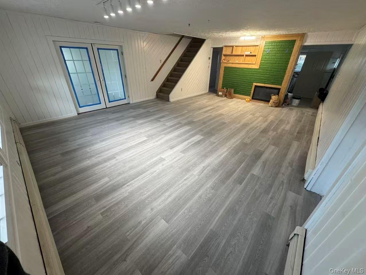 #5 photo, 6 Serpentine Lane, מחוז נסאו Levittown , NY 11756