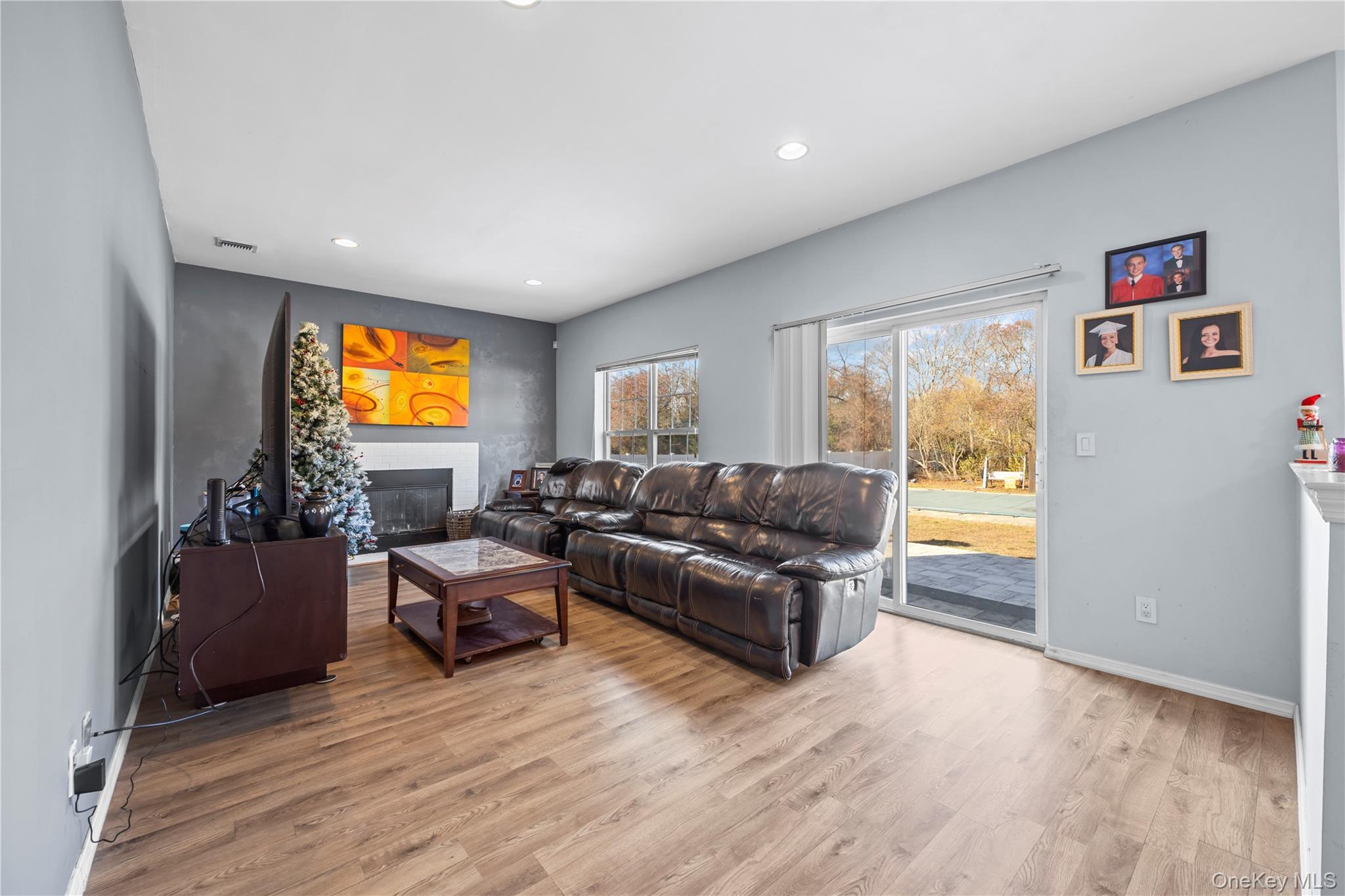 #19 photo, 7 Bittersweet Lane, 东长岛 Center Moriches , NY 11934