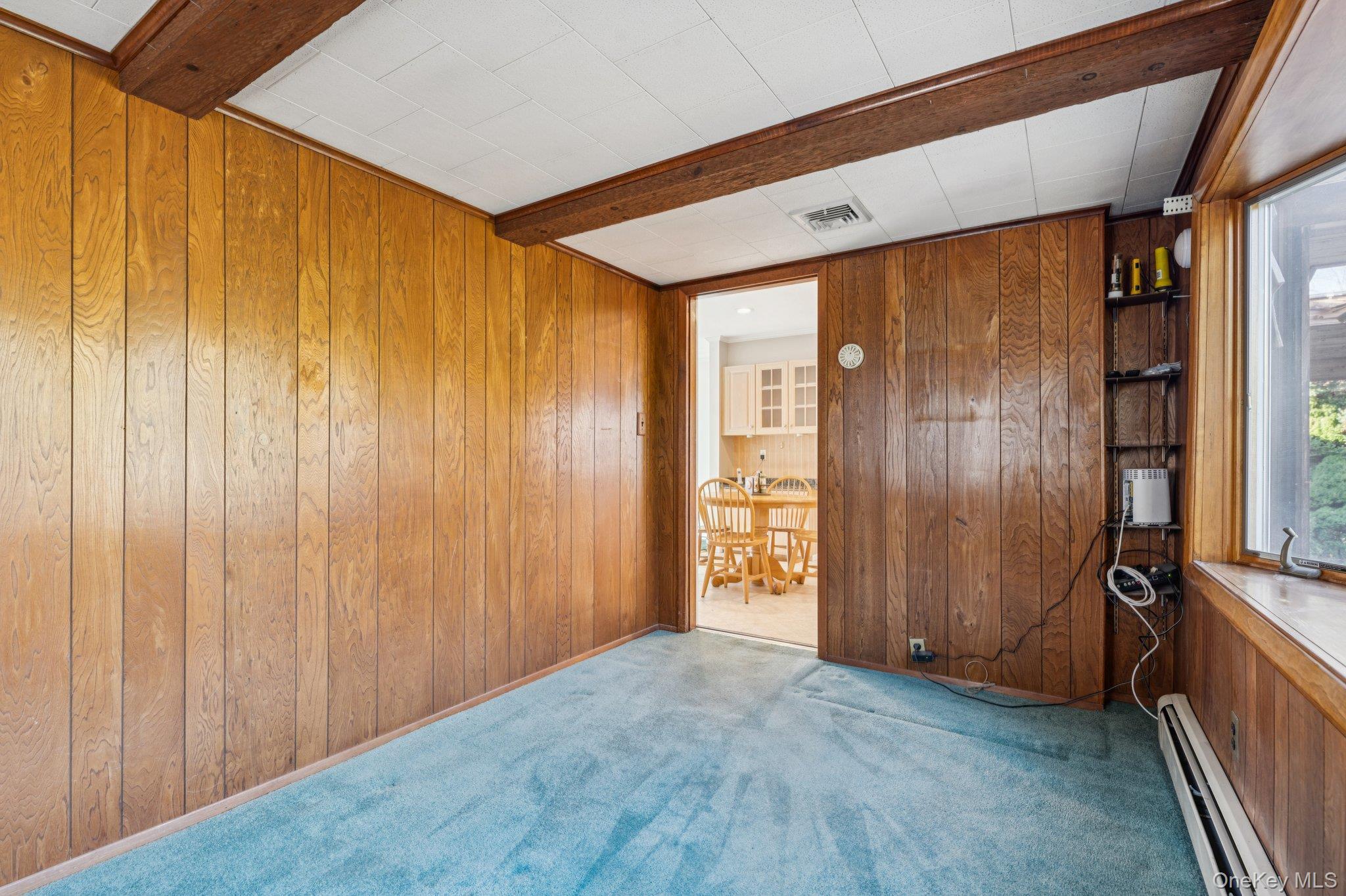 #11 photo, 6 Silver Avenue, מחוז סאפוק Huntington Station , NY 11746