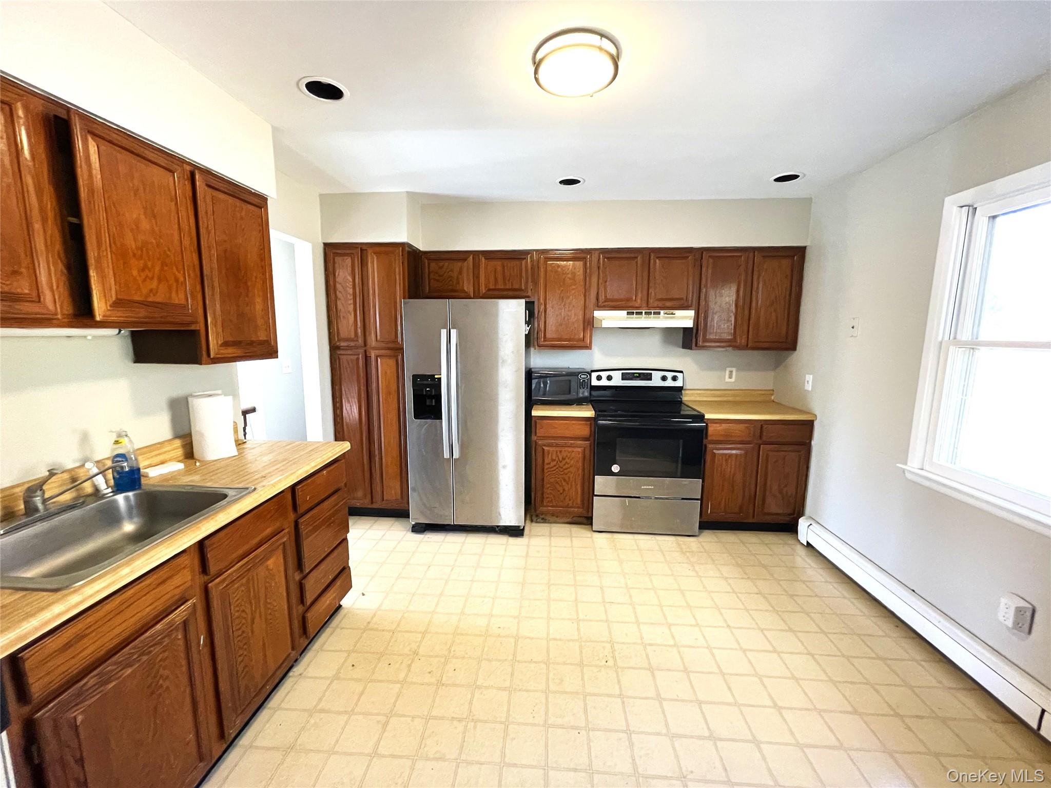 #2 photo, 60 Florence Avenue, 뉴욕주 Fishkill , NY 12524