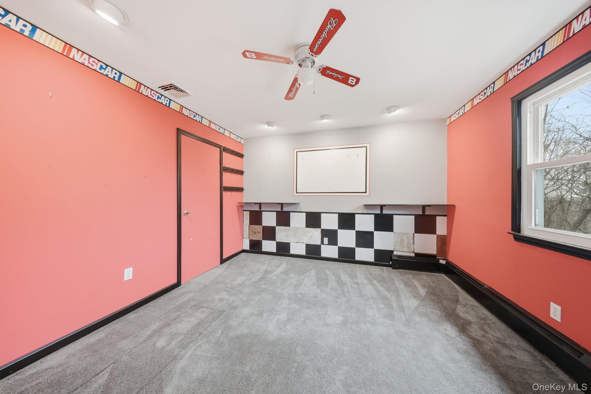 #19 photo, 16 Mountain Avenue, Middletown , NY 10940