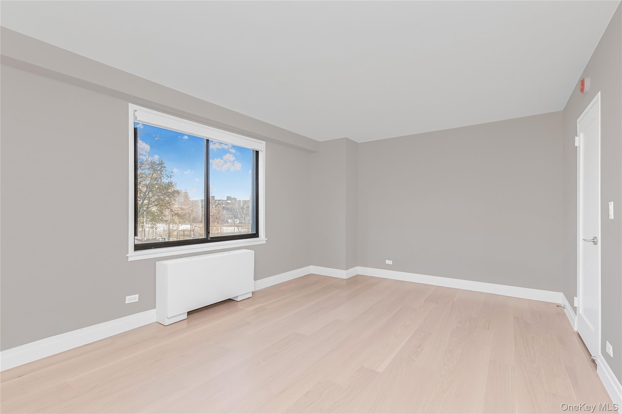 #5 photo, 3671 Hudson Manor Terrace, 브롱크스 Bronx , NY 10463