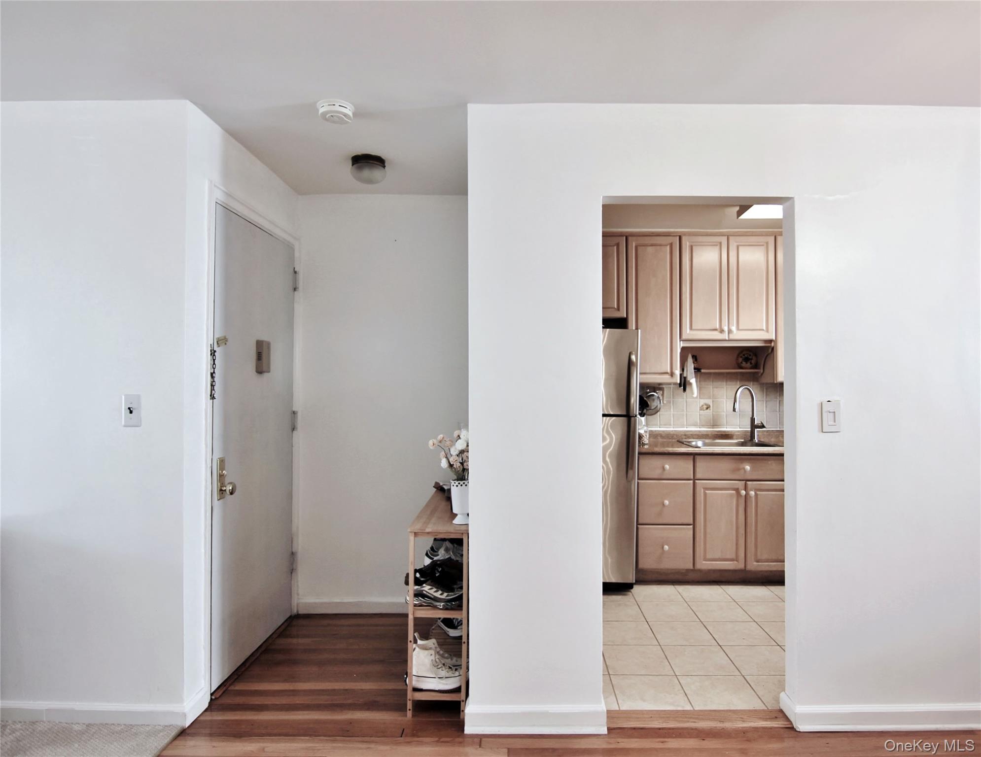 #7 photo, 39 Avon Circle, Rye Brook , NY 10573