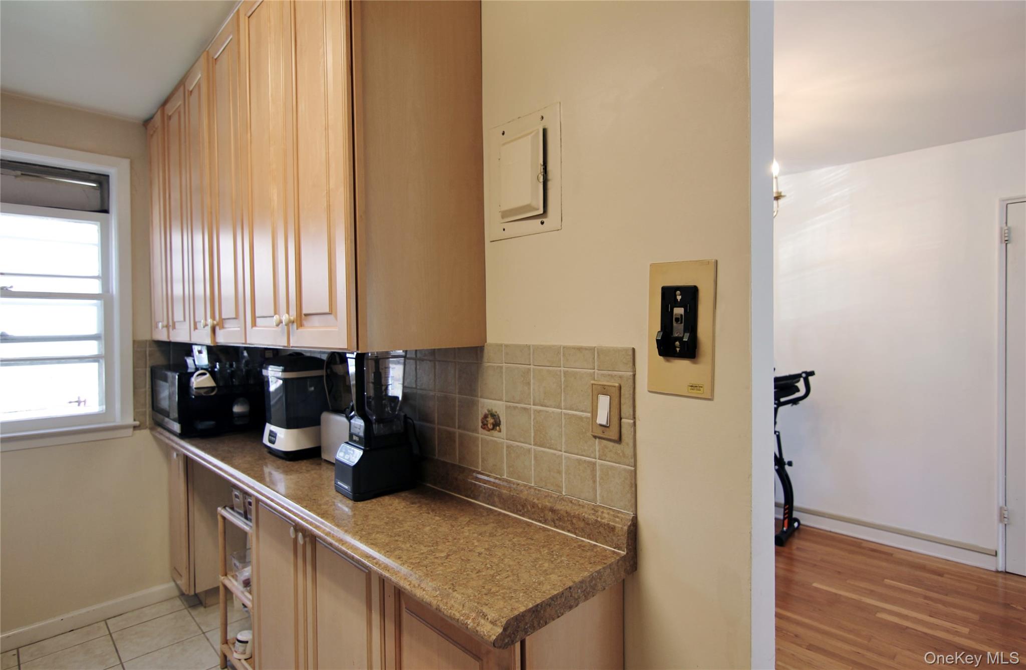 #9 photo, 39 Avon Circle, Rye Brook , NY 10573