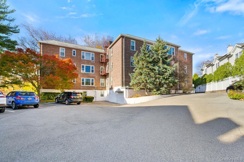 #17 photo, 600 Pelham Road, New Rochelle , NY 10805