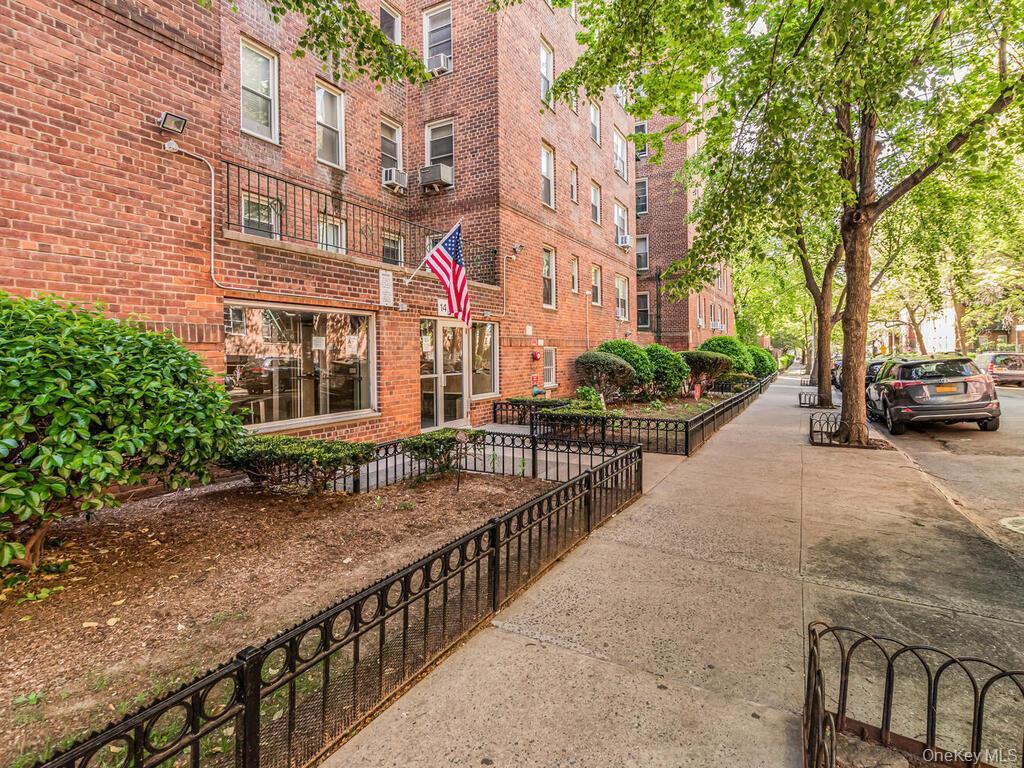 #2 photo, 1475 Thieriot Avenue, 브롱크스 Bronx , NY 10460