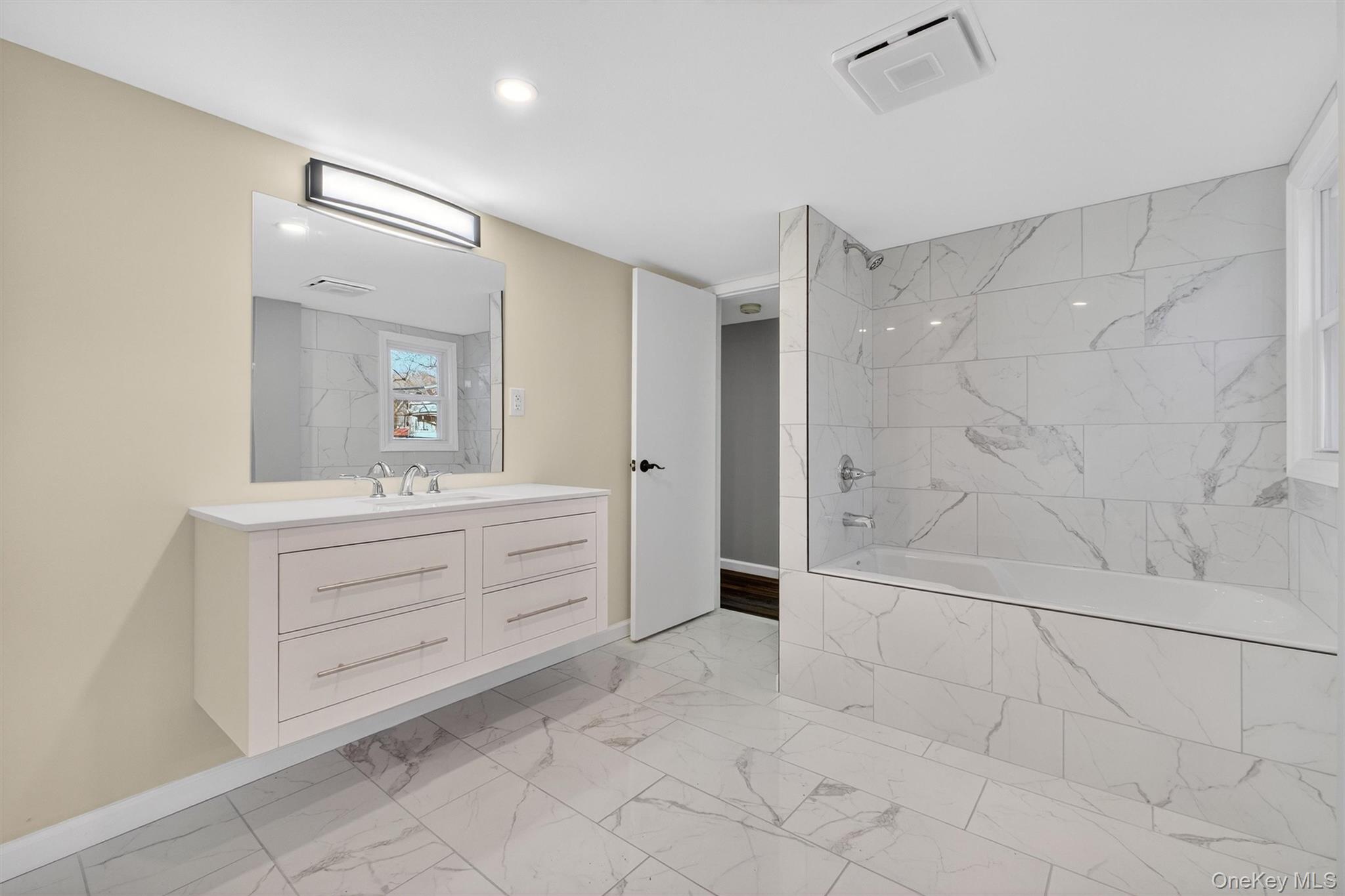 #13 photo, 27 Spruce Street, 뉴욕주 Poughkeepsie , NY 12601