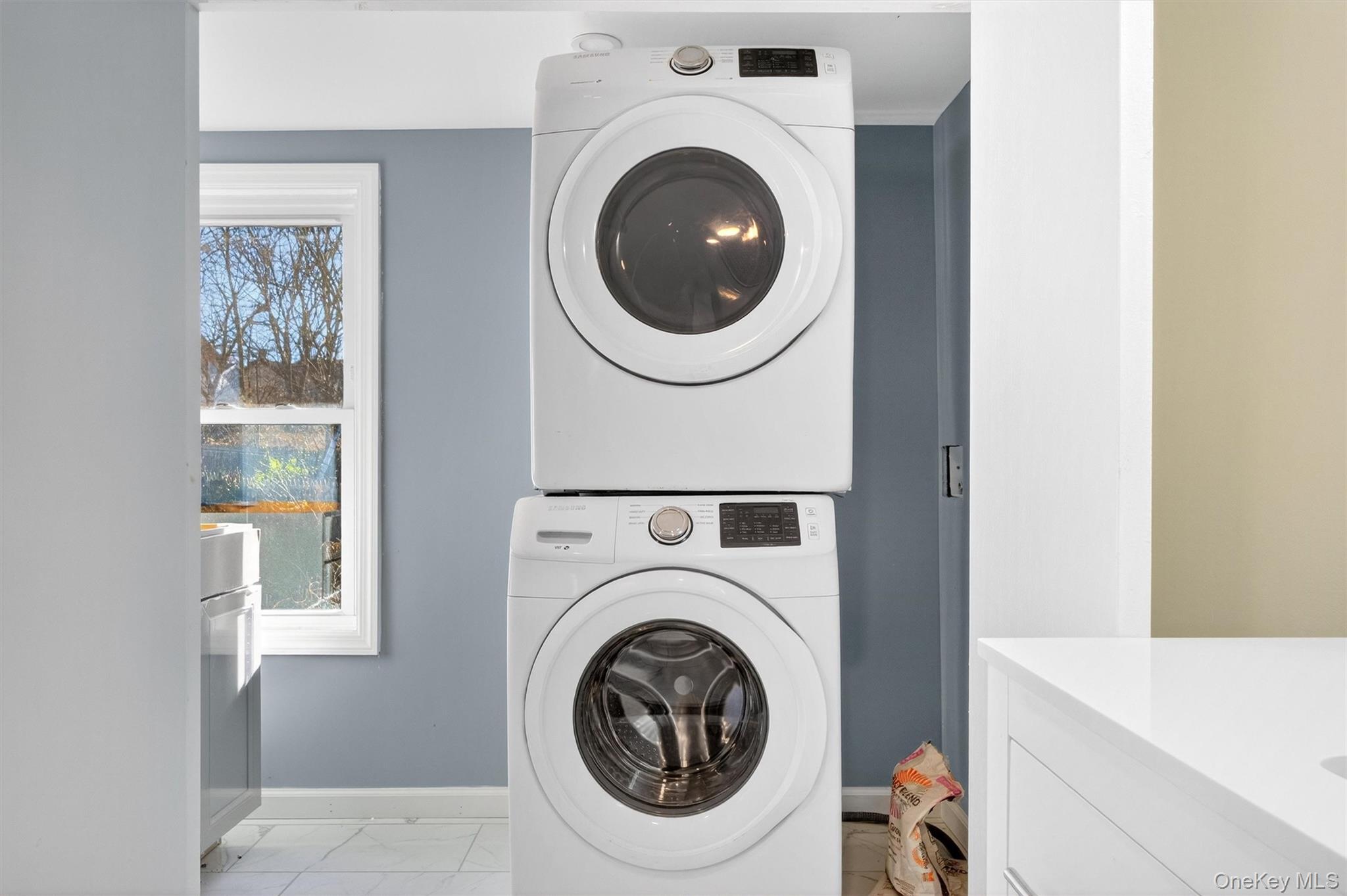 #14 photo, 27 Spruce Street, 뉴욕주 Poughkeepsie , NY 12601