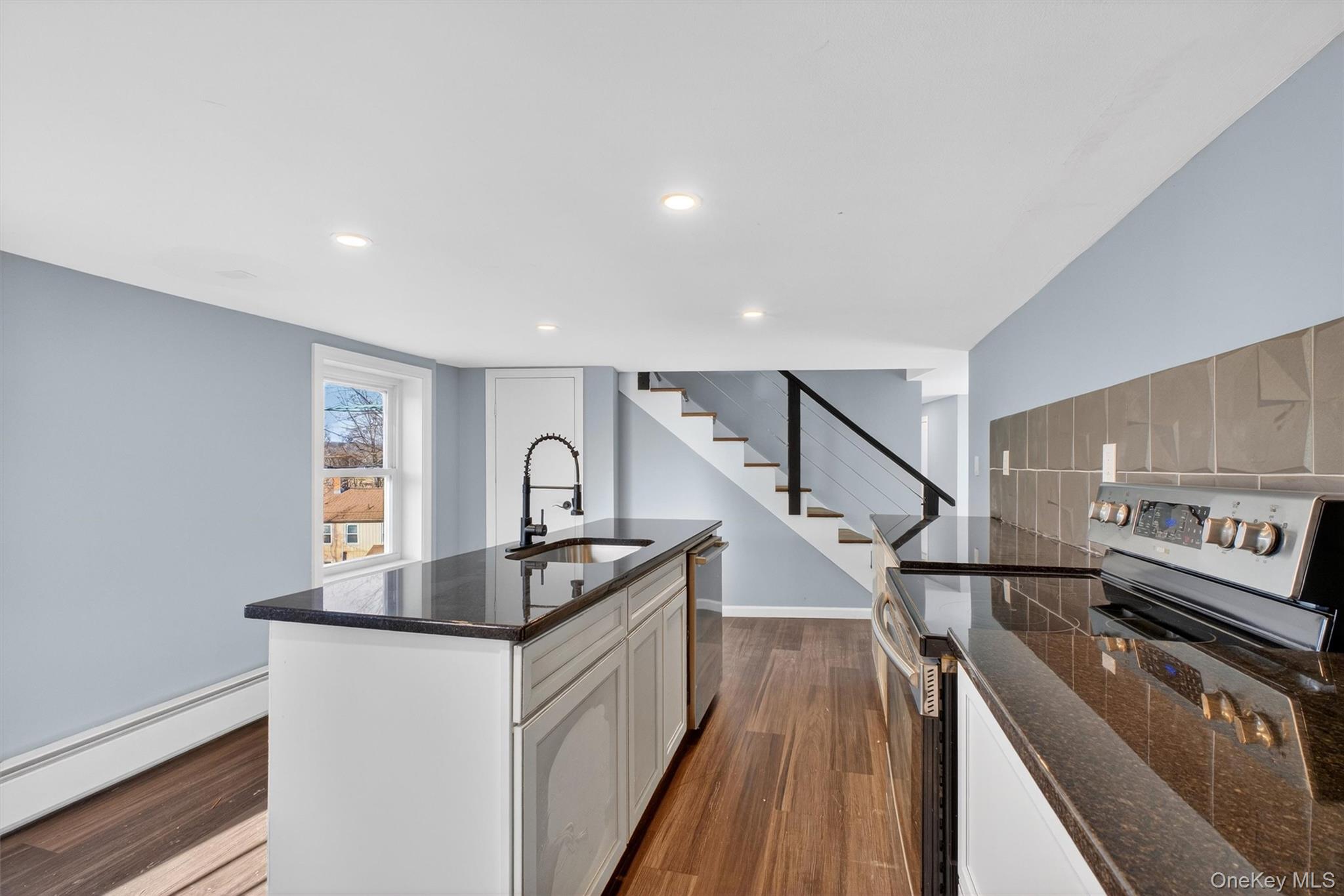 #5 photo, 27 Spruce Street, 뉴욕주 Poughkeepsie , NY 12601