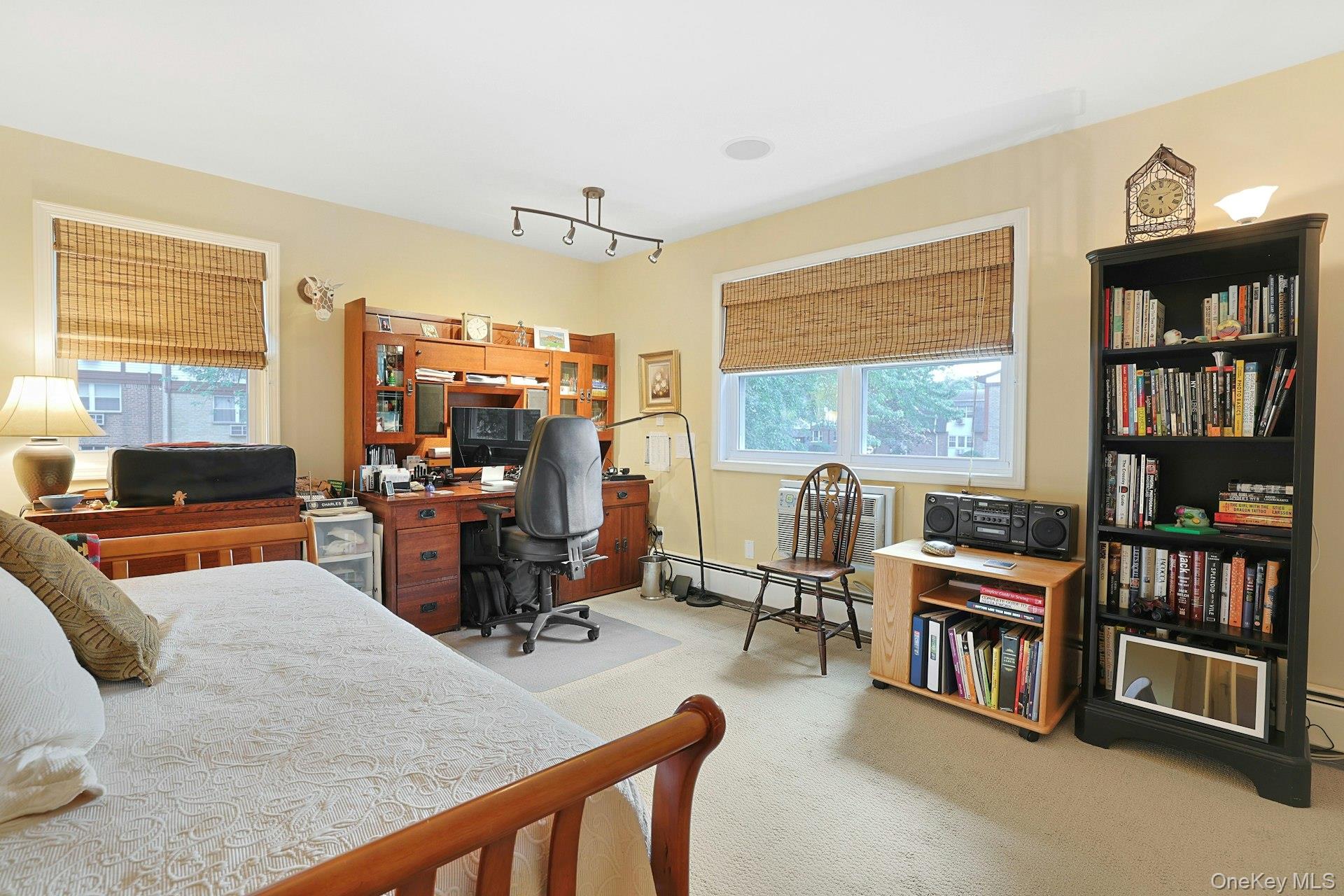 #19 photo, 9 Somerset Drive, Suffern , NY 10901