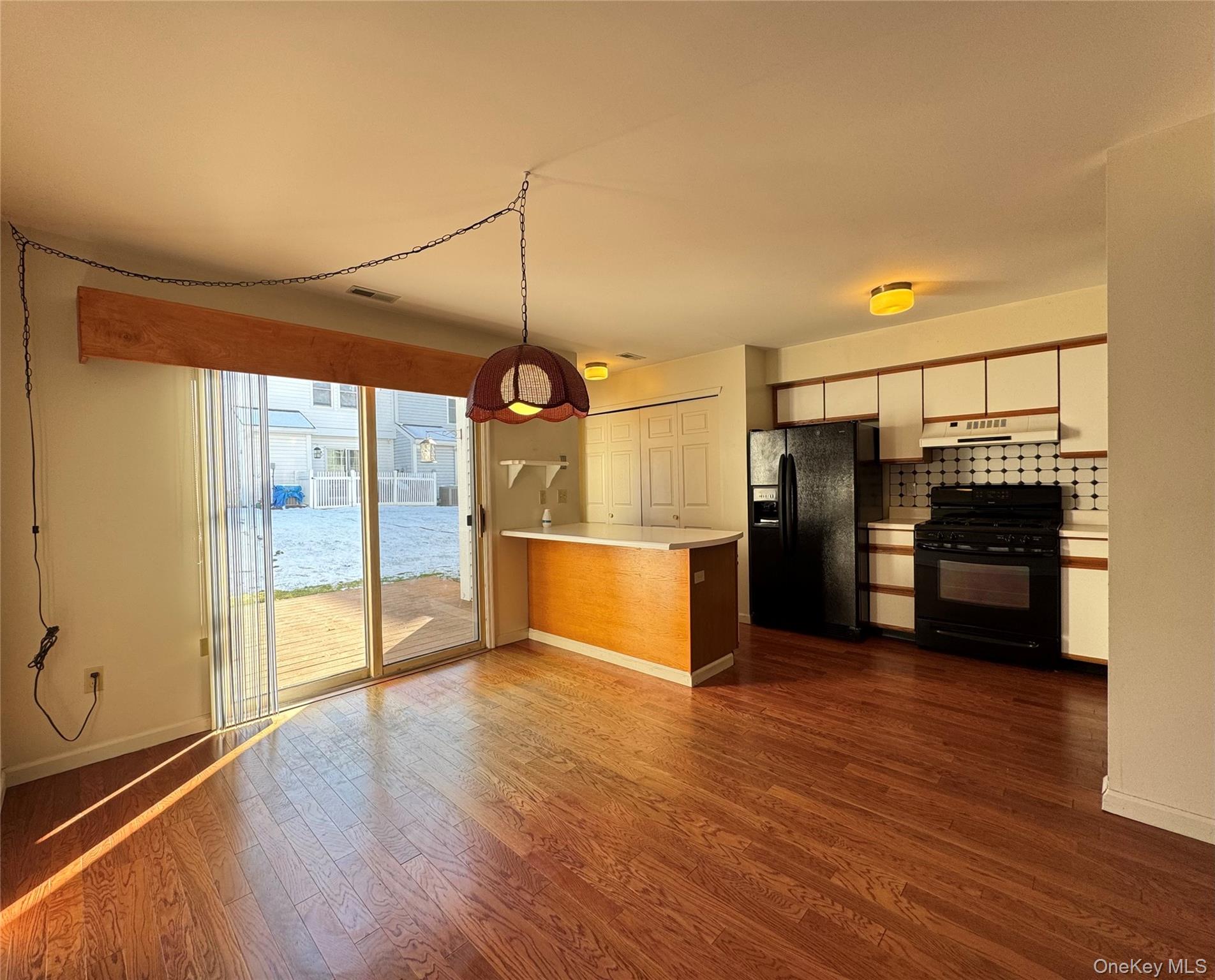 #8 photo, 3 Mews Court, Fishkill , NY 12524