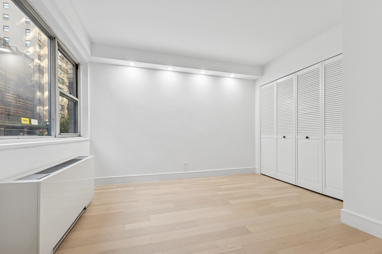 #8 photo, 321 E 48TH Street, Turtle Bay , NY 10017