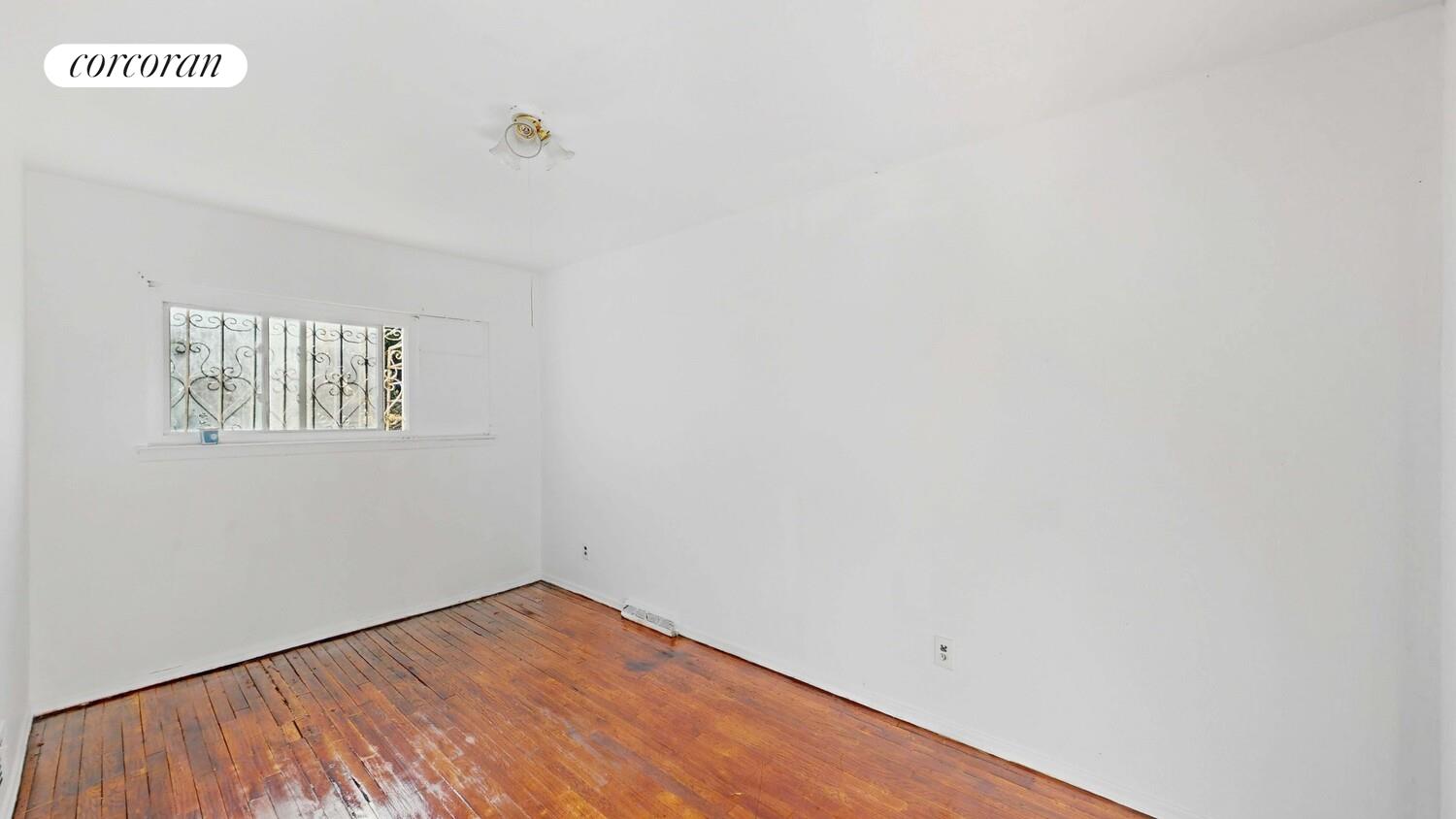 #12 photo, 923 ASHFORD Street, New Lots , NY 11207