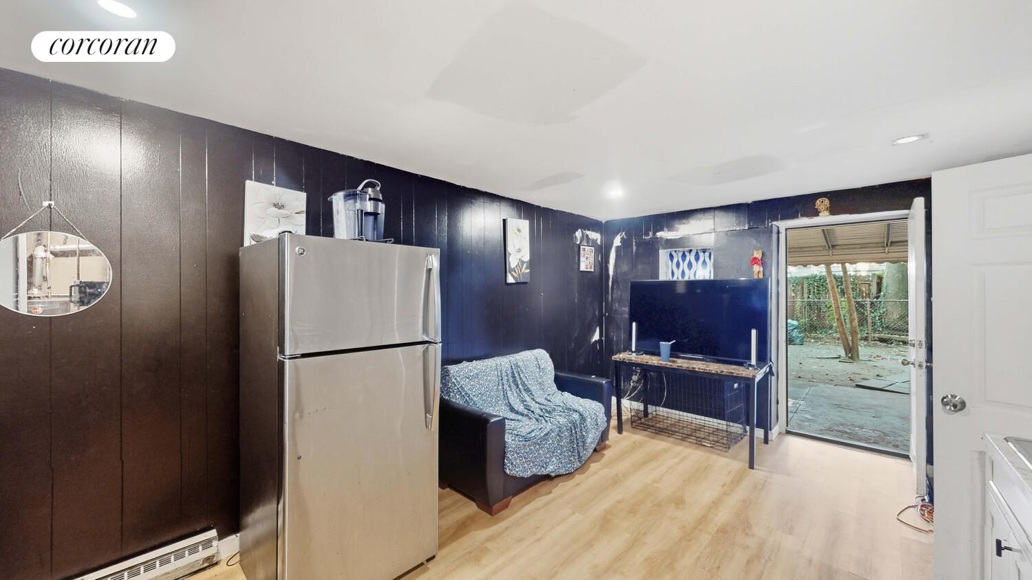 #21 photo, 923 ASHFORD Street, New Lots , NY 11207