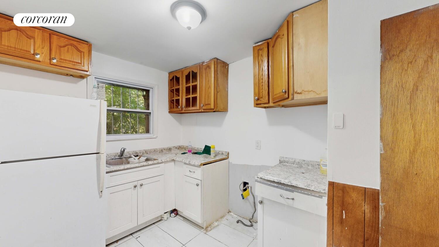 #6 photo, 923 ASHFORD Street, New Lots , NY 11207