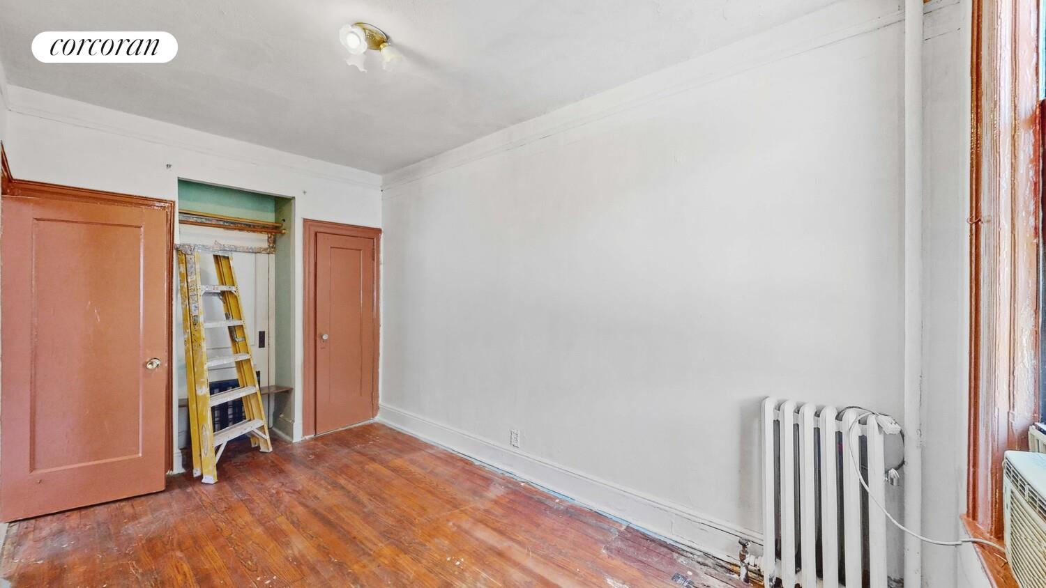 #4 photo, Astoria, Astoria , NY 11106