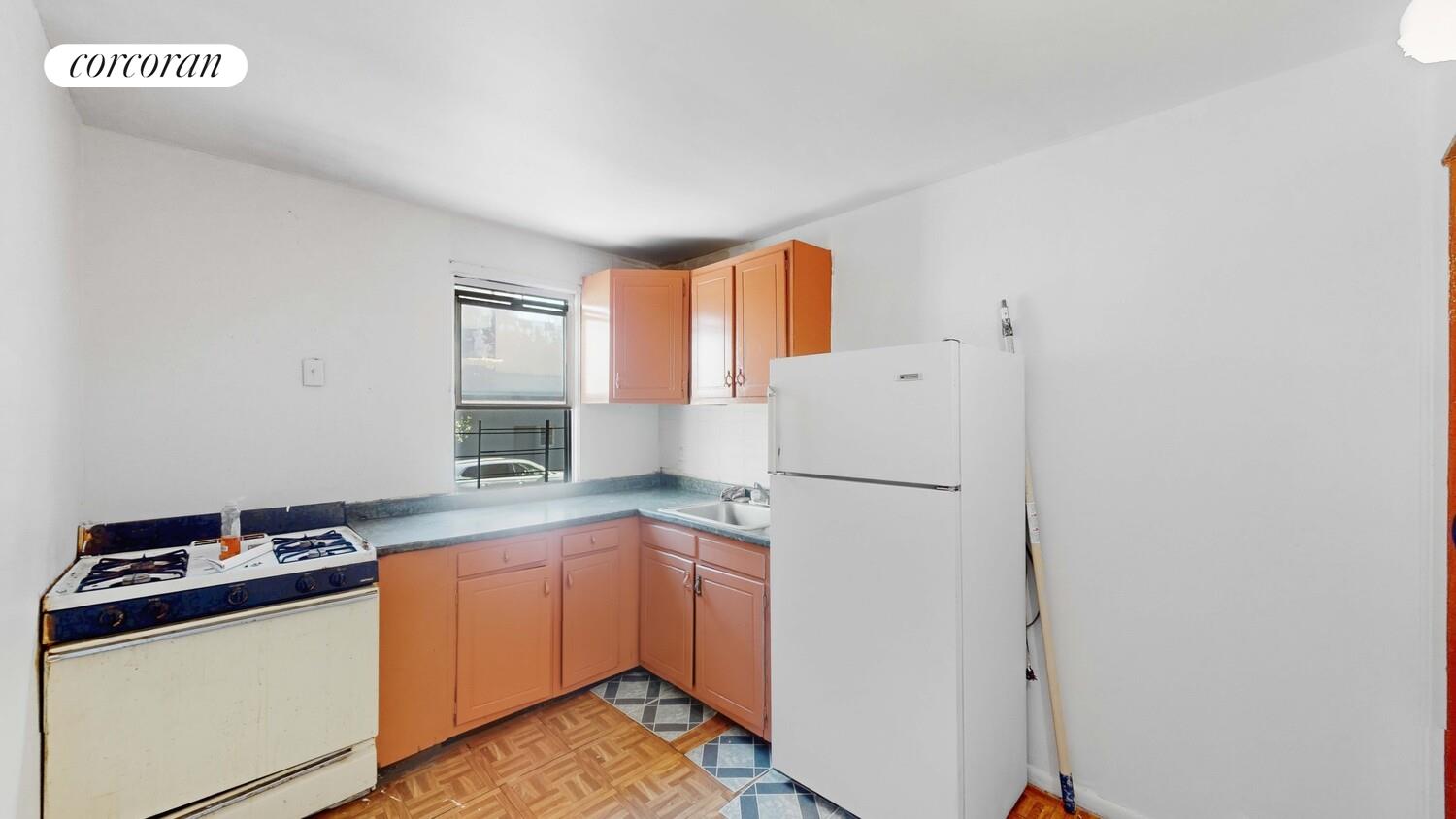 #9 photo, Astoria, Astoria , NY 11106