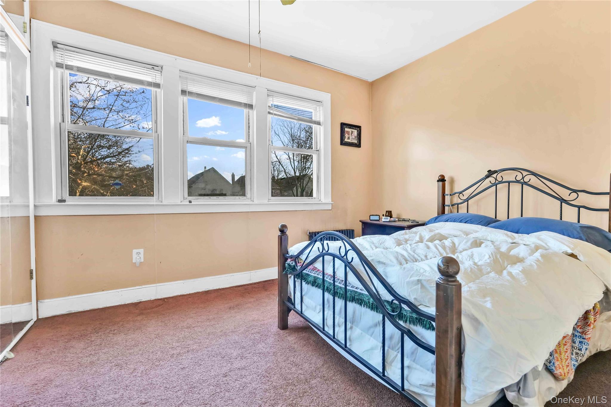 #13 photo, 26-26 94th Street, 皇后区 艾姆赫斯特 East Elmhurst , NY 11369