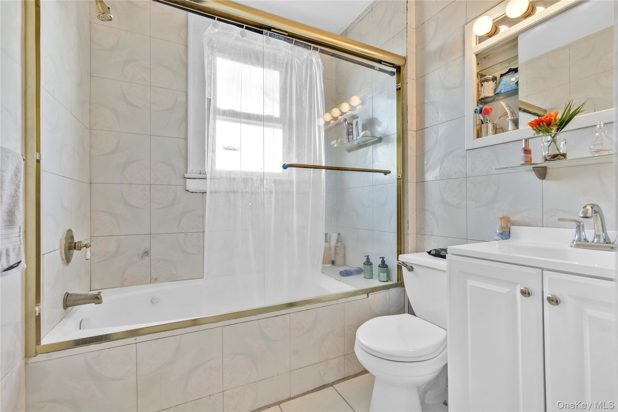 #19 photo, 26-26 94th Street, 皇后区 艾姆赫斯特 East Elmhurst , NY 11369