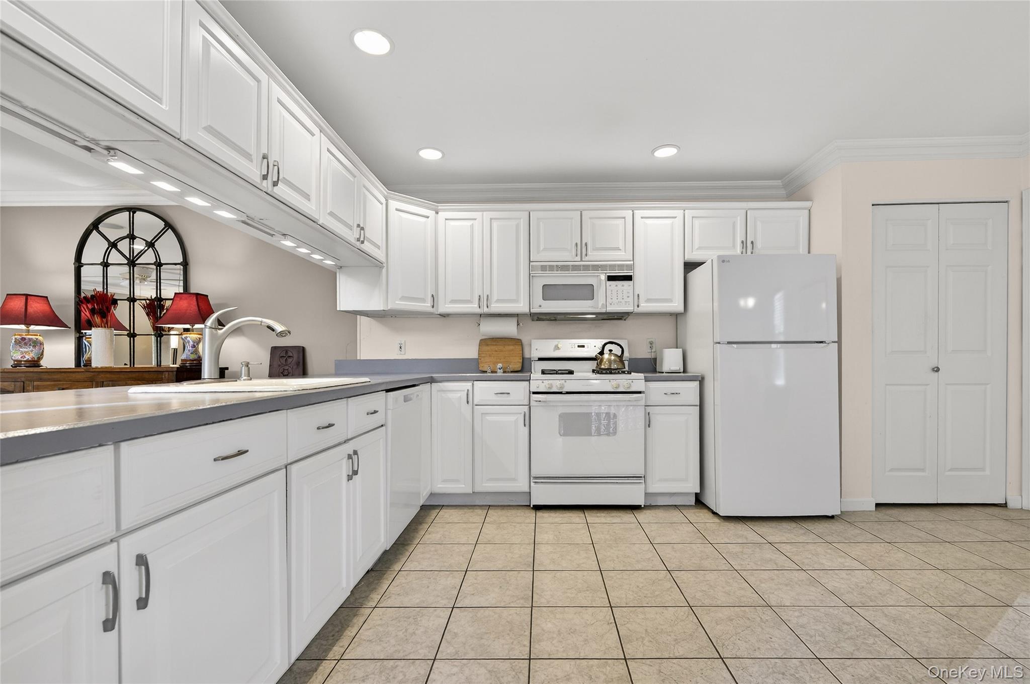 #11 photo, 1 Parkridge Court, سوفولك Huntington , NY 11743