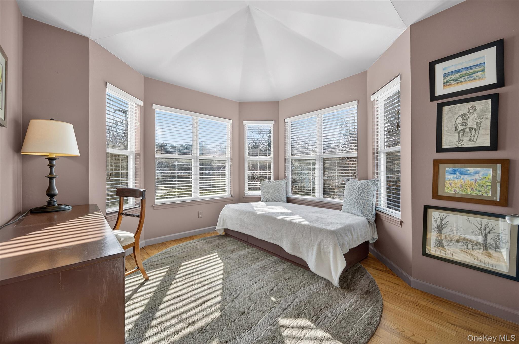 #19 photo, 1 Parkridge Court, سوفولك Huntington , NY 11743