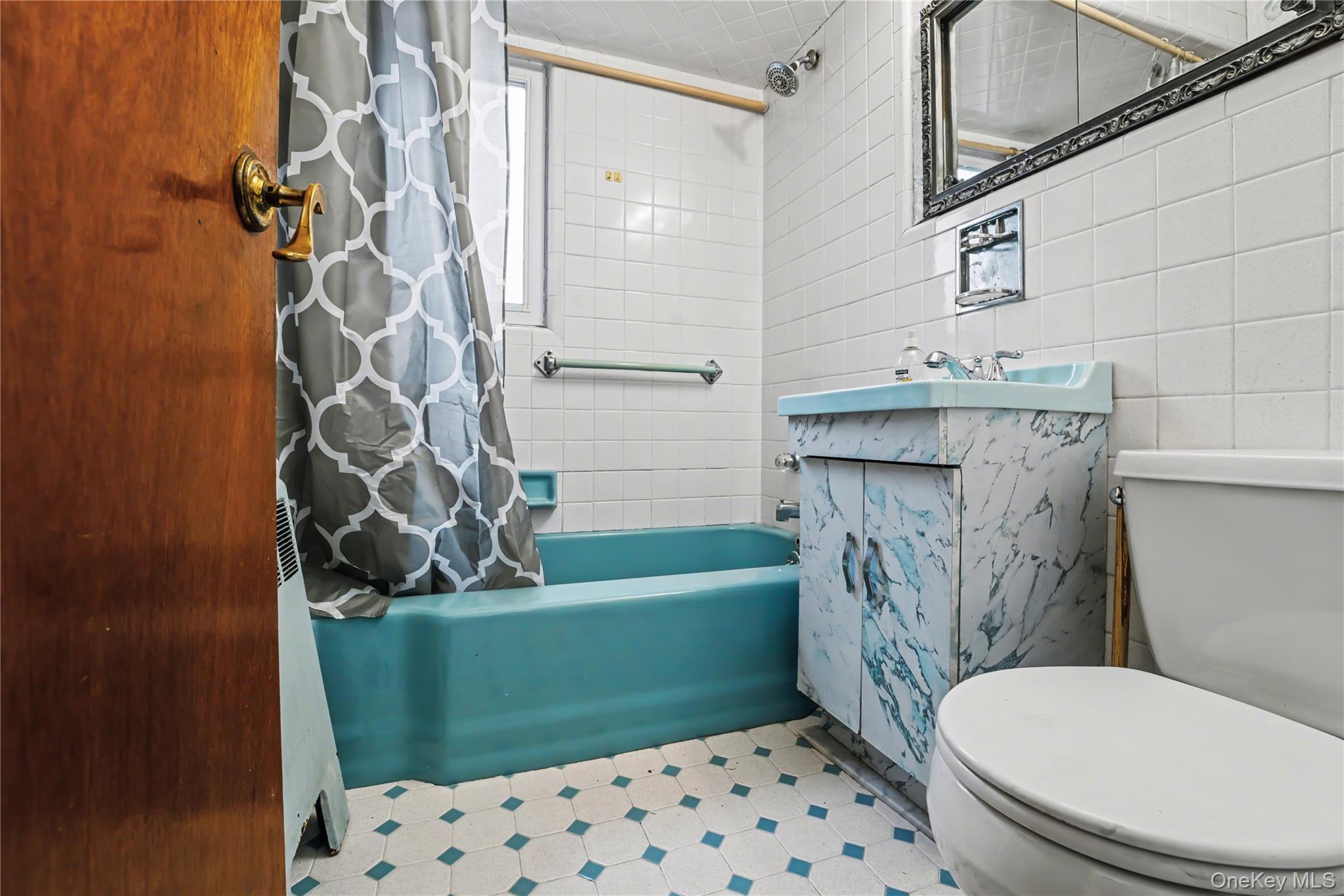 #12 photo, 1927 Franklin Road, ناسو Valley Stream , NY 11580