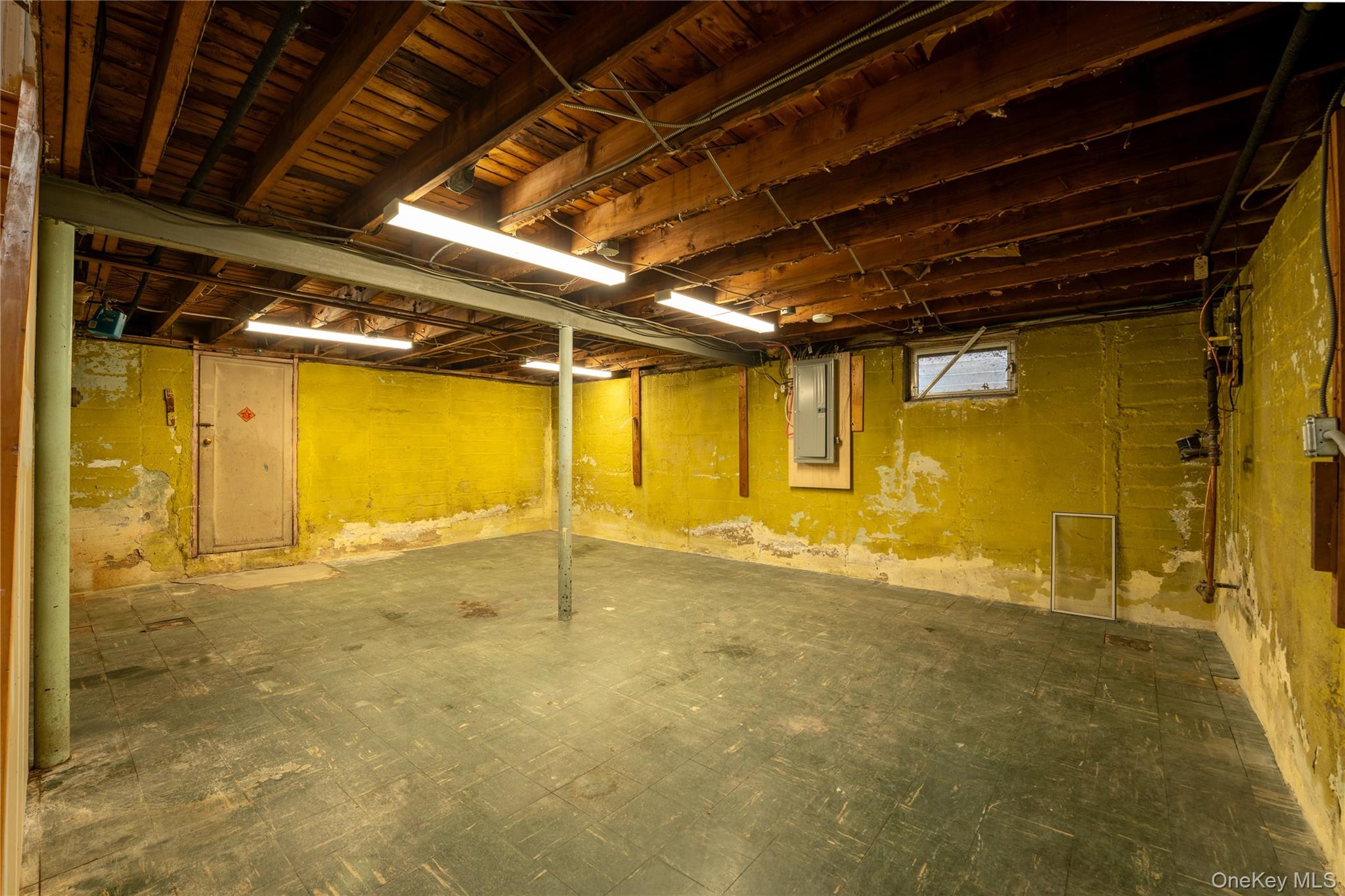 #18 photo, 1927 Franklin Road, ناسو Valley Stream , NY 11580