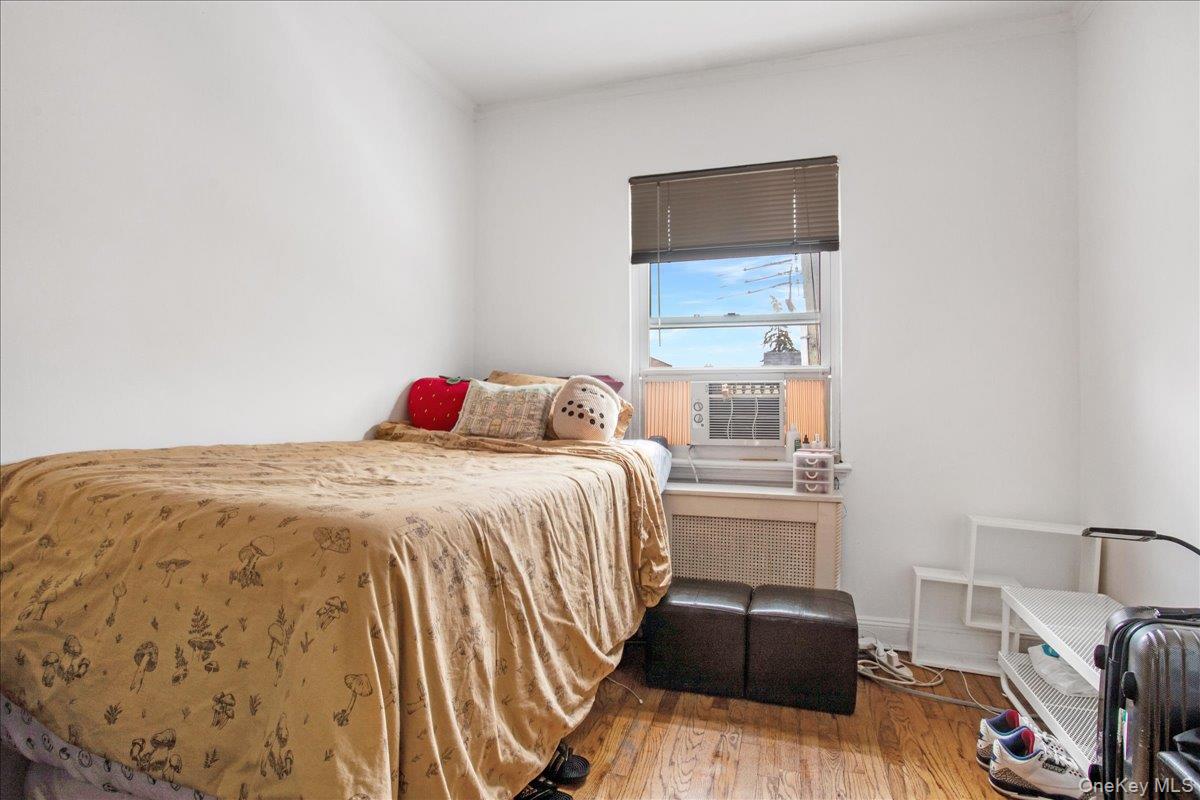 #10 photo, 6409 78th Street, 皇后区 中村 Middle Village , NY 11379