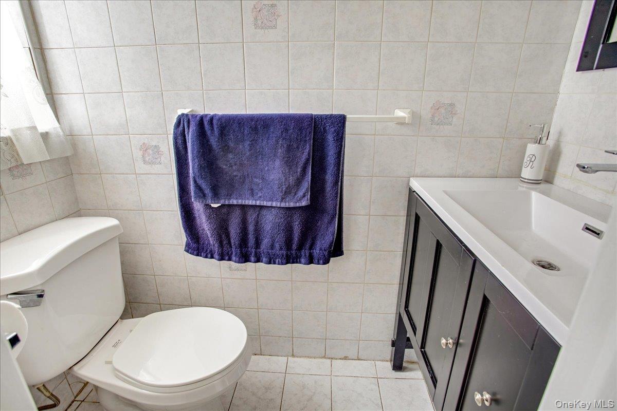 #14 photo, 6409 78th Street, 皇后区 中村 Middle Village , NY 11379