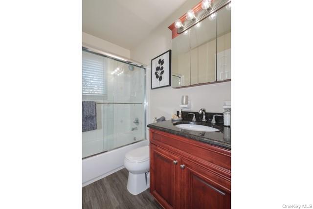 #8 photo, 675 Conklin Street, מחוז נסאו Farmingdale , NY 11735