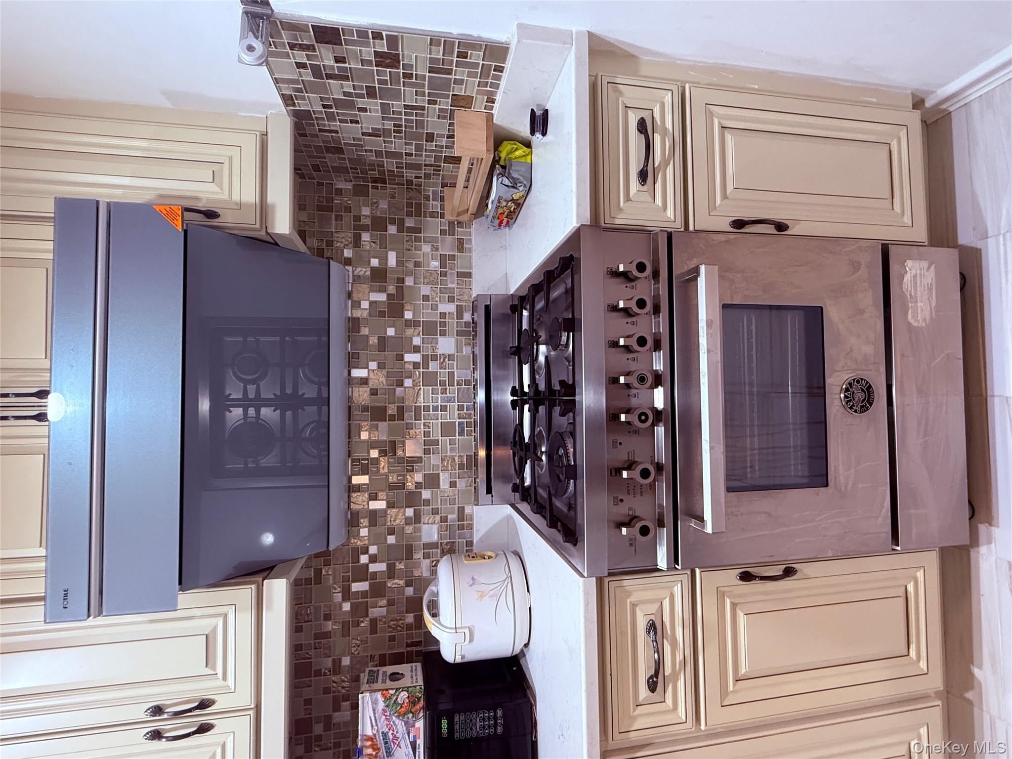 #8 photo, 144-54 Sanford Avenue, Куинс ‖ Flushing , NY 11354