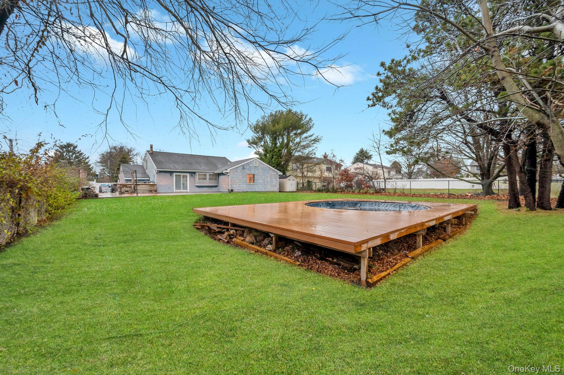 #17 photo, 15 Drake Avenue, Саффолк ‖ Bellport , NY 11713