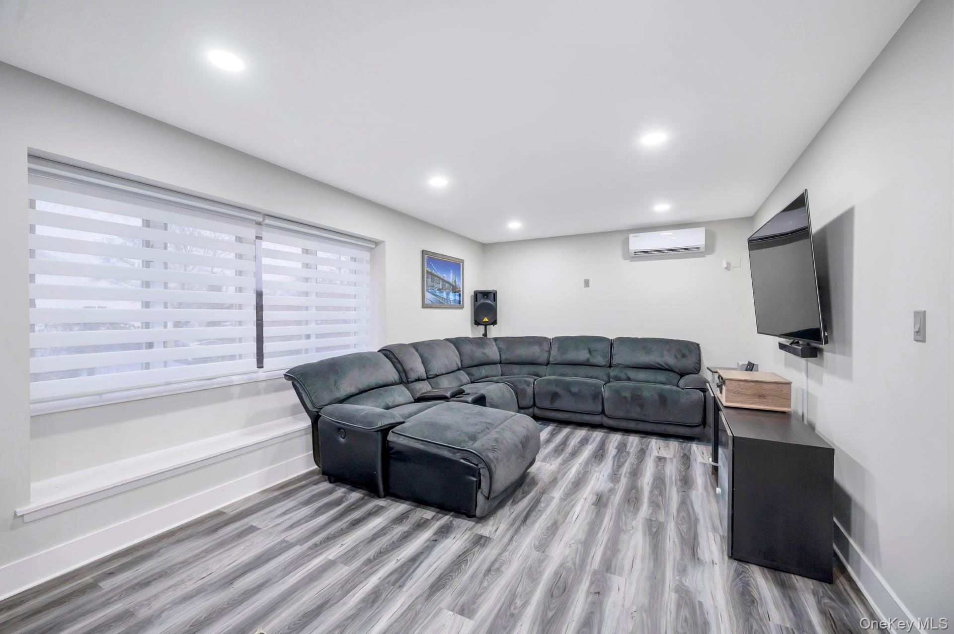 #5 photo, 15 Drake Avenue, Саффолк ‖ Bellport , NY 11713