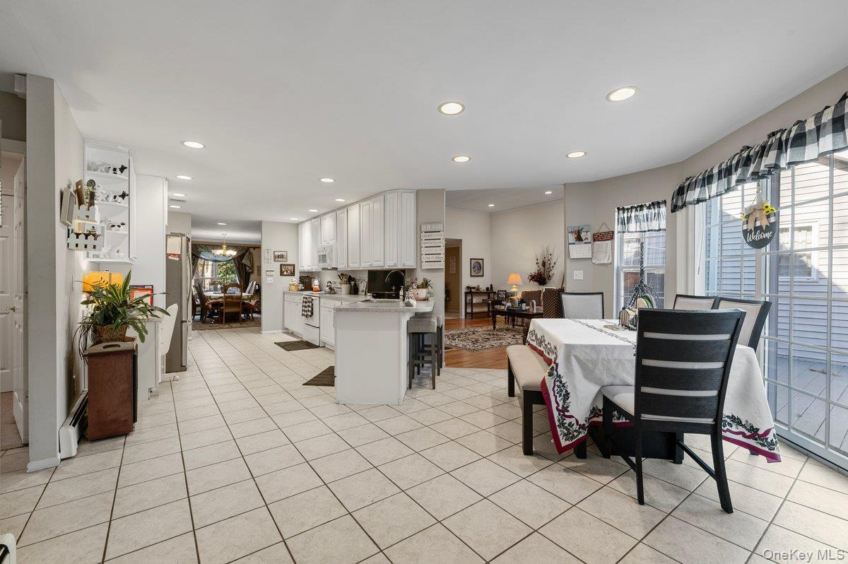 #12 photo, 11 Moran Court, Manorville , NY 11949