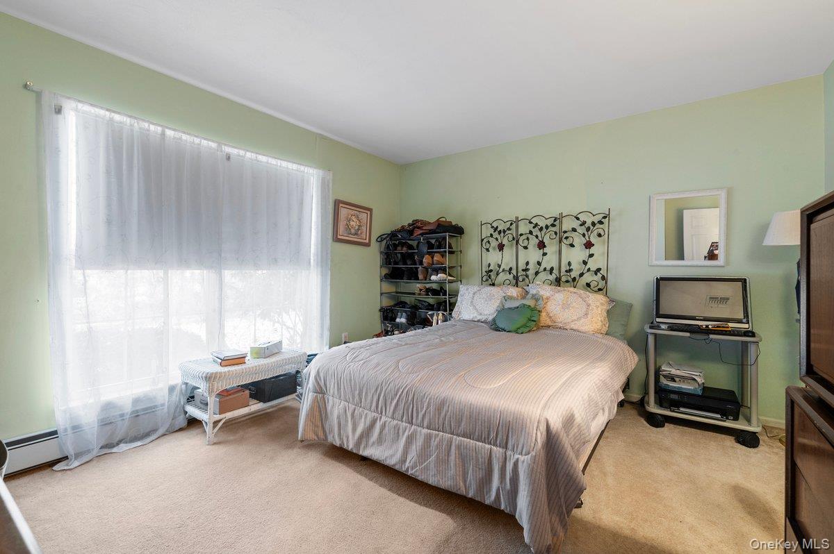 #20 photo, 11 Moran Court, Manorville , NY 11949