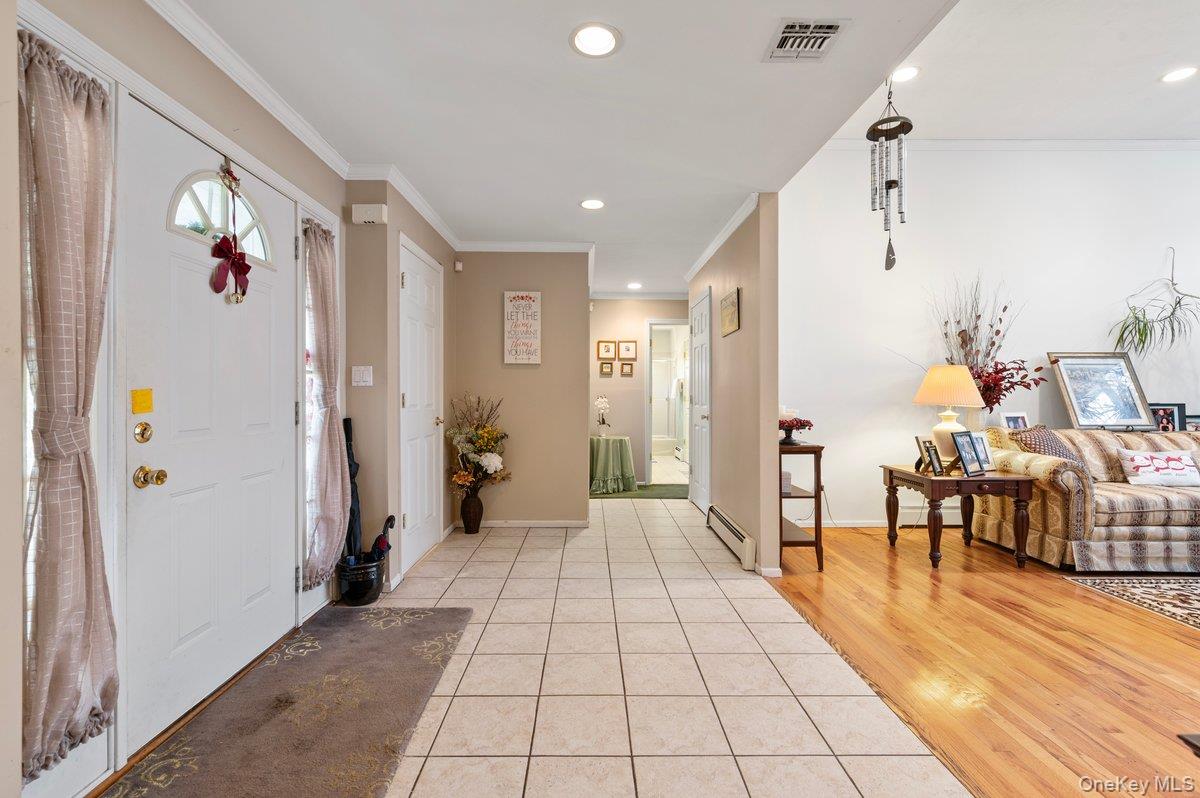 #4 photo, 11 Moran Court, Manorville , NY 11949