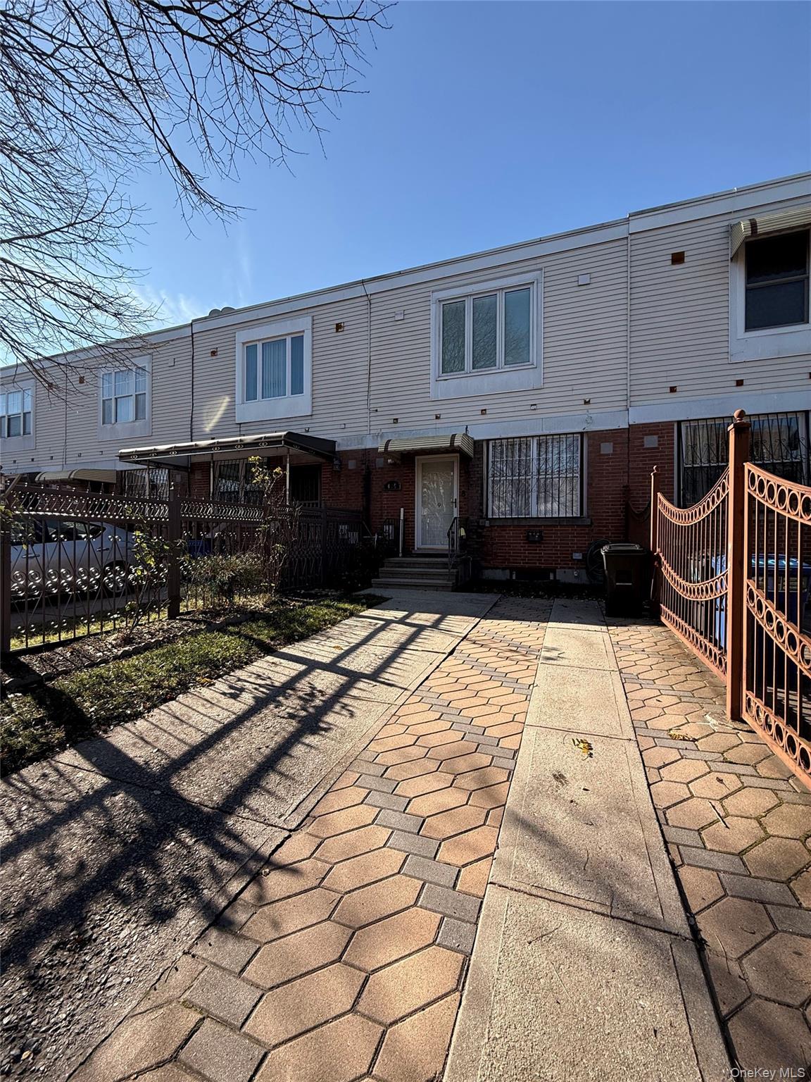 #1 photo, 406 Hinsdale Street, Brooklyn , NY 11207