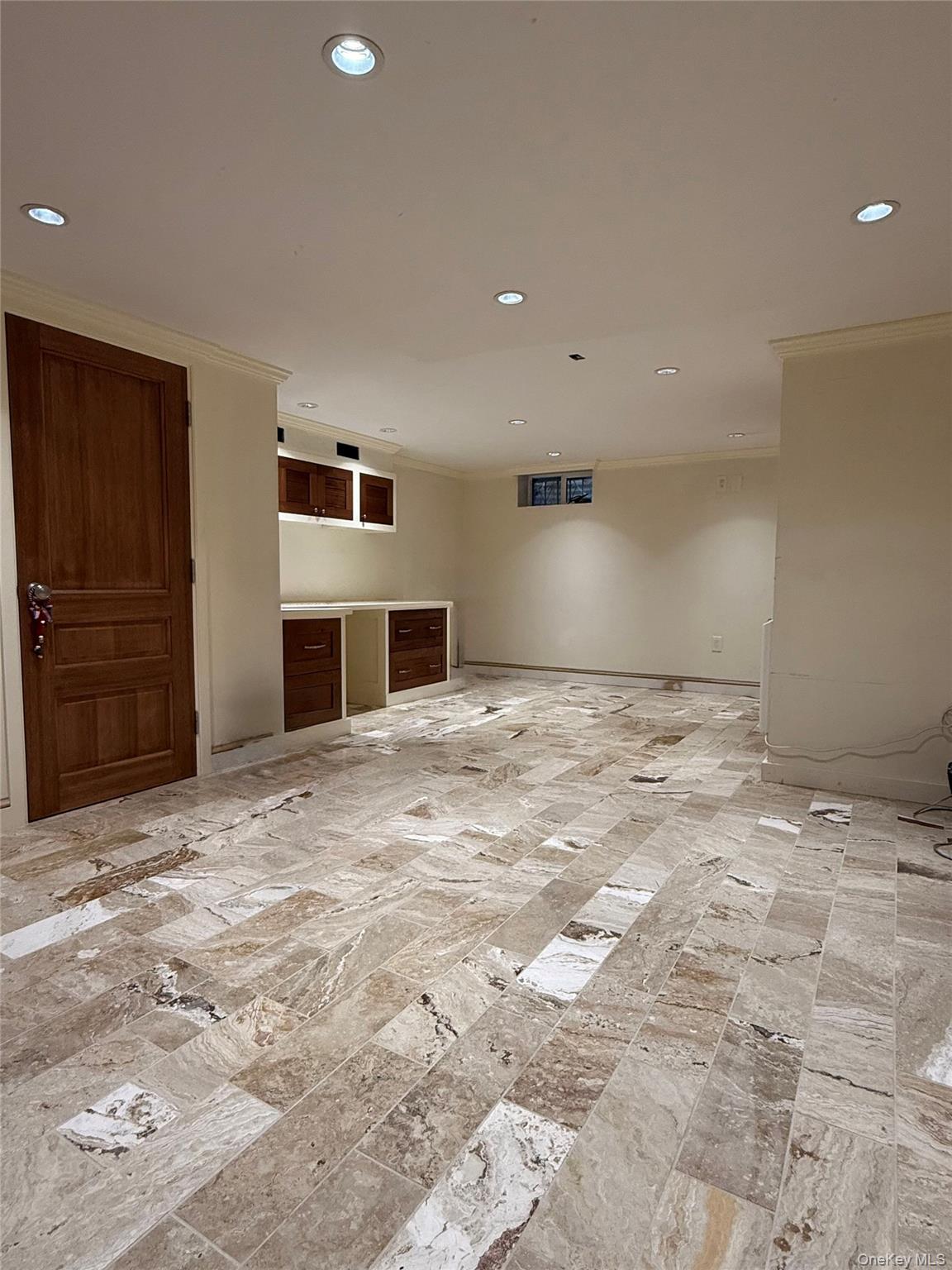 #8 photo, 406 Hinsdale Street, Brooklyn , NY 11207