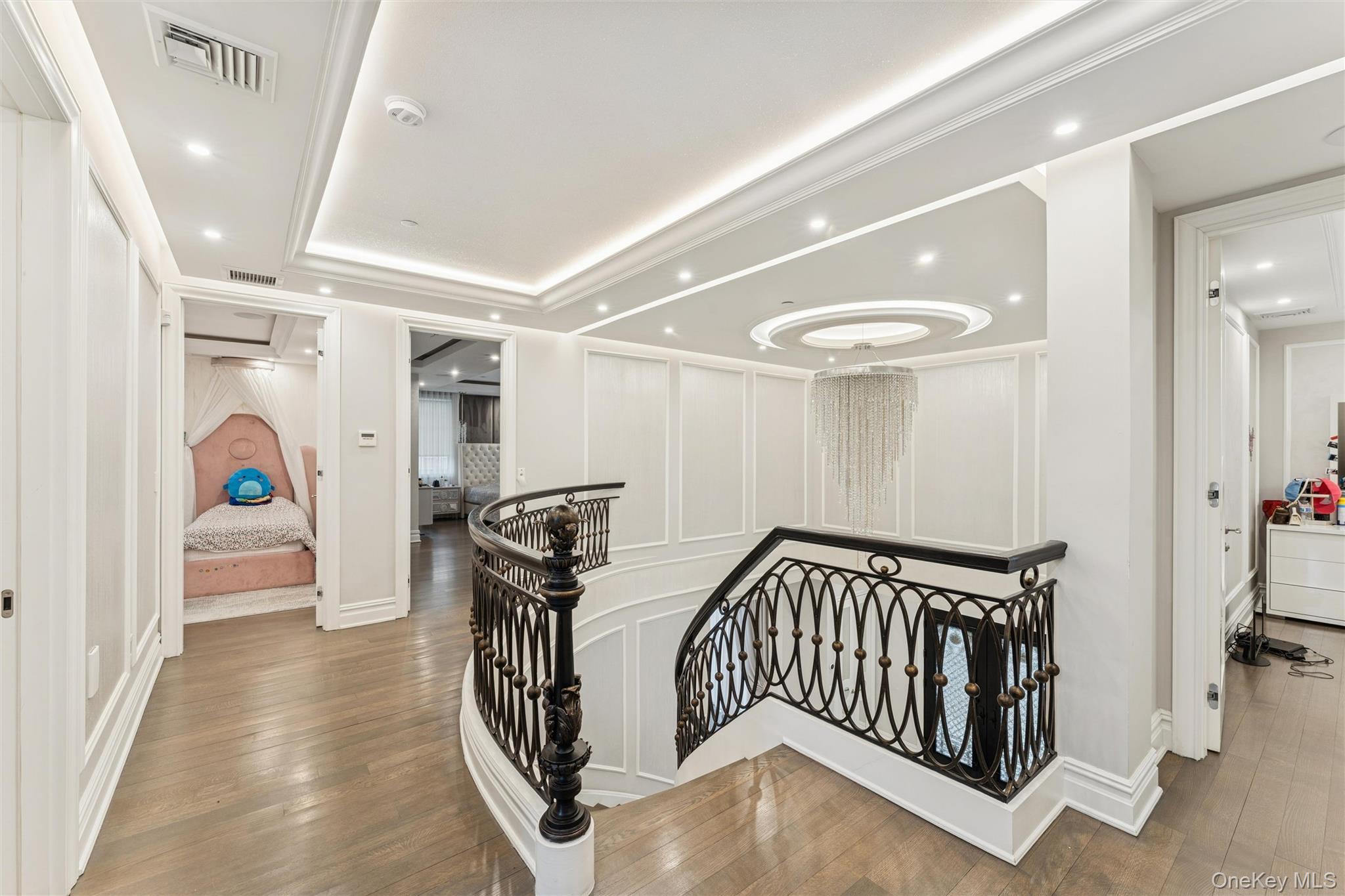 #13 photo, 81-05 139th Street, Briarwood , NY 11435