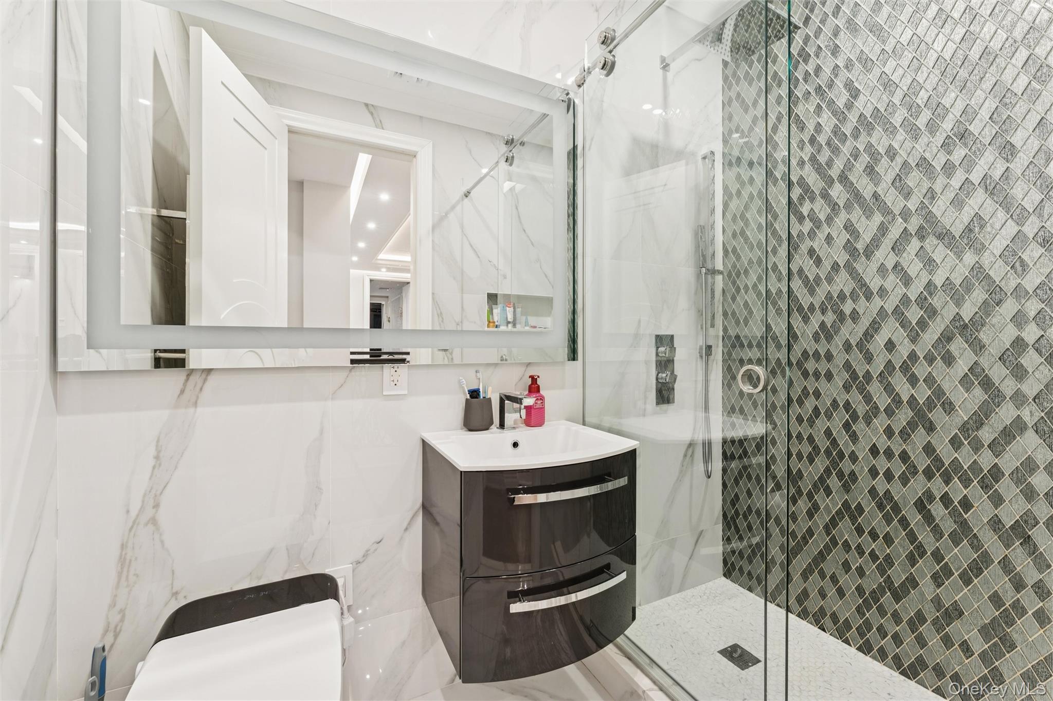 #14 photo, 81-05 139th Street, Briarwood , NY 11435